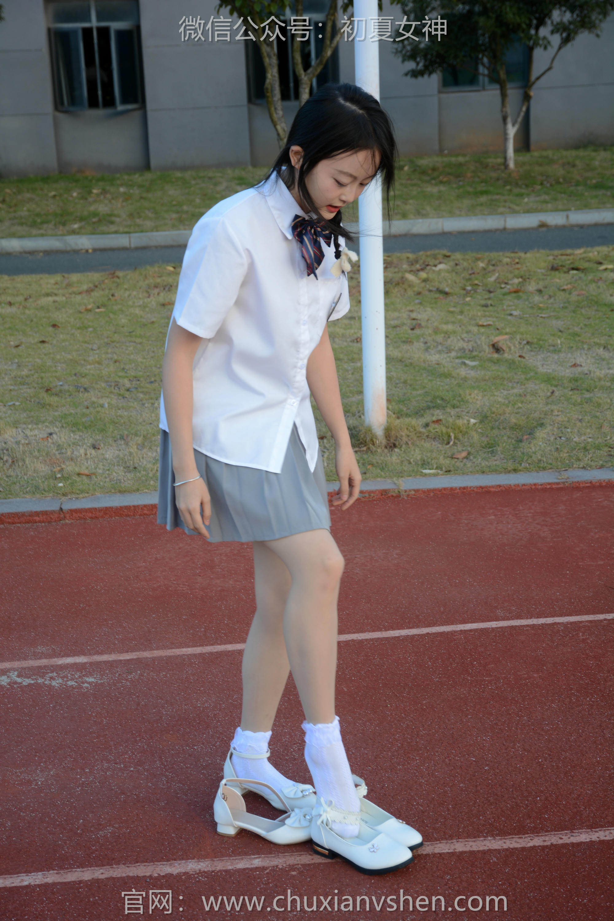 初夏女神 NO.107 双双 秋季玩沙[142P+1V／3.76GB]_第4集