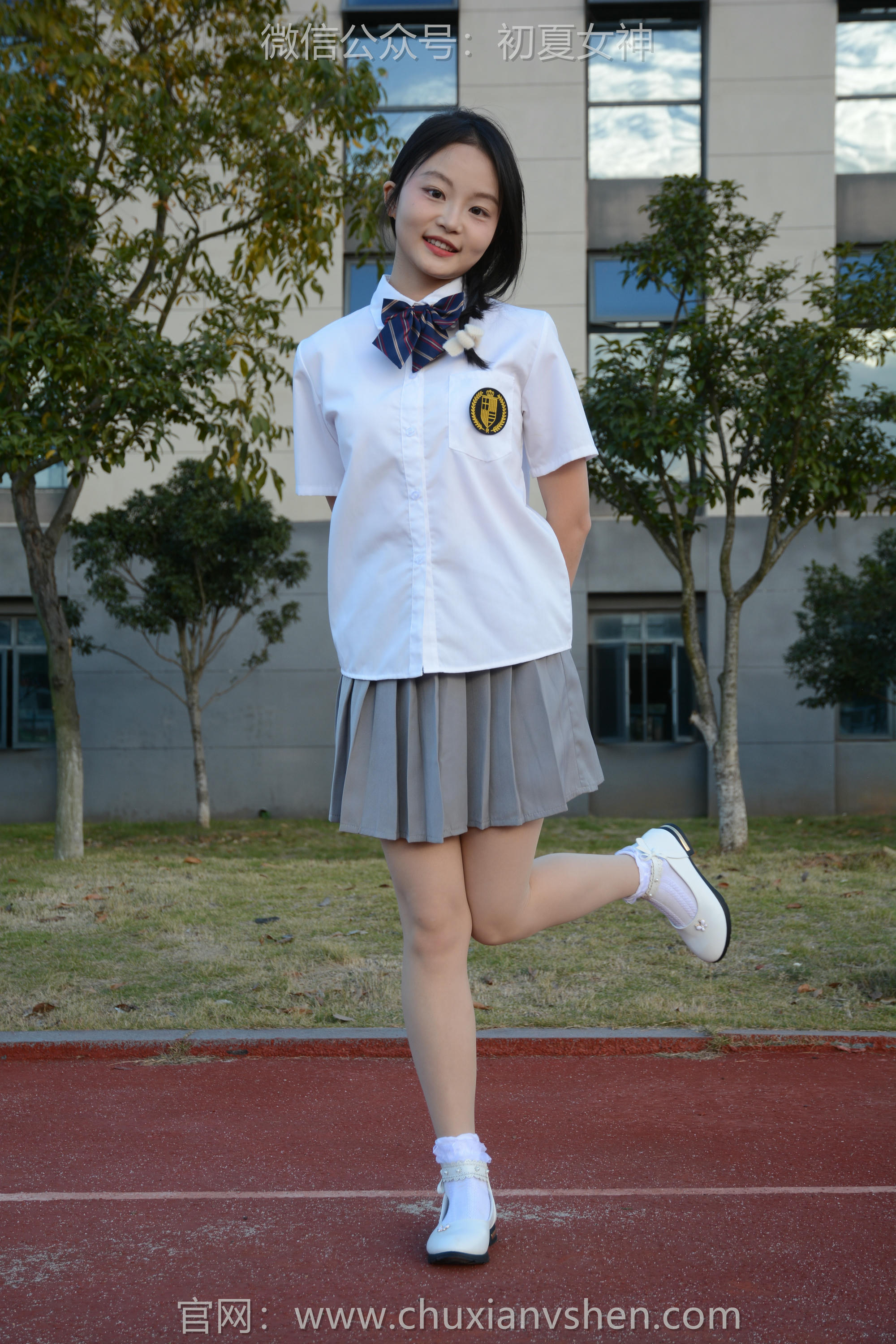 初夏女神 NO.107 双双 秋季玩沙[142P+1V／3.76GB]_第4集