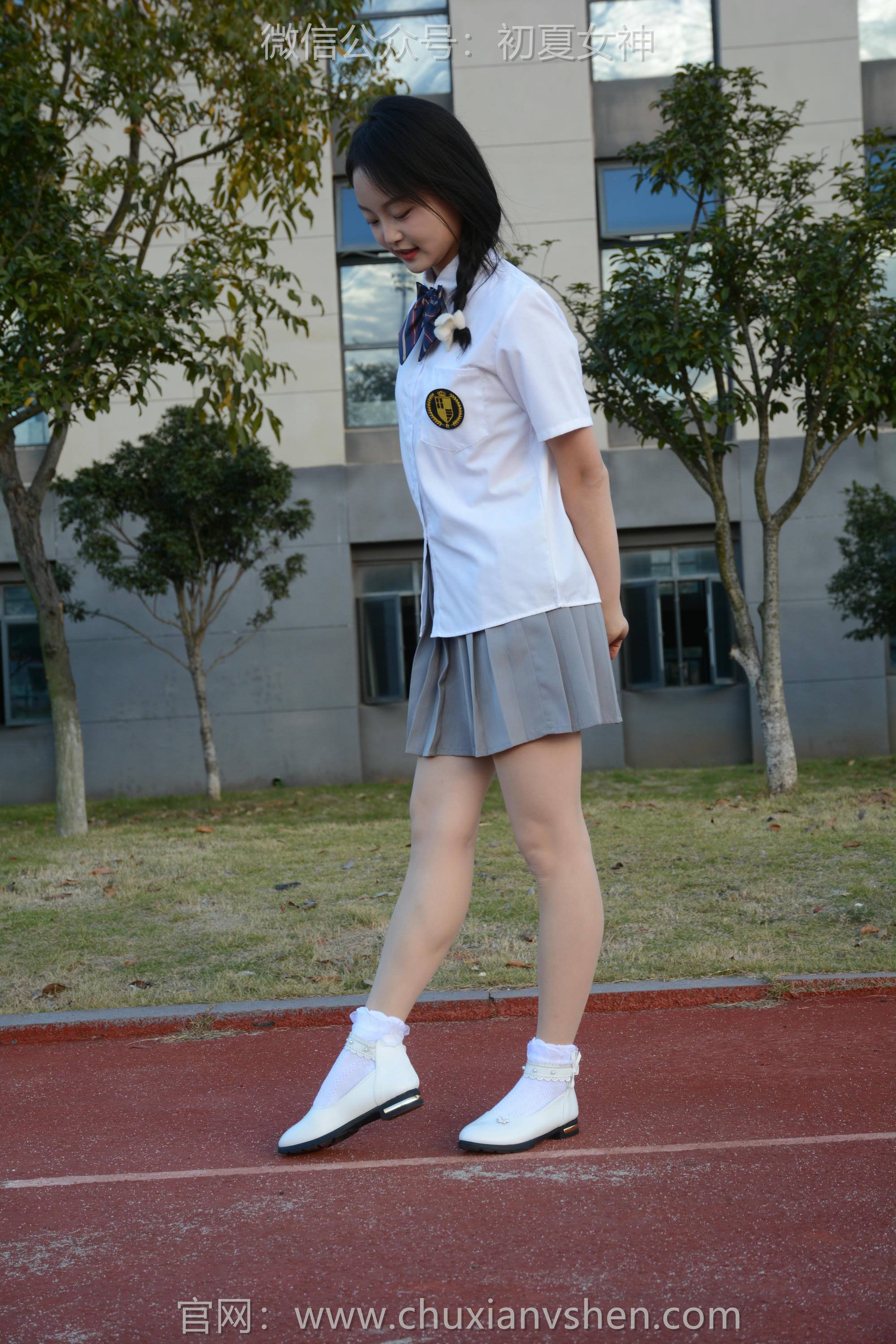 初夏女神 NO.107 双双 秋季玩沙[142P+1V／3.76GB]_第5集