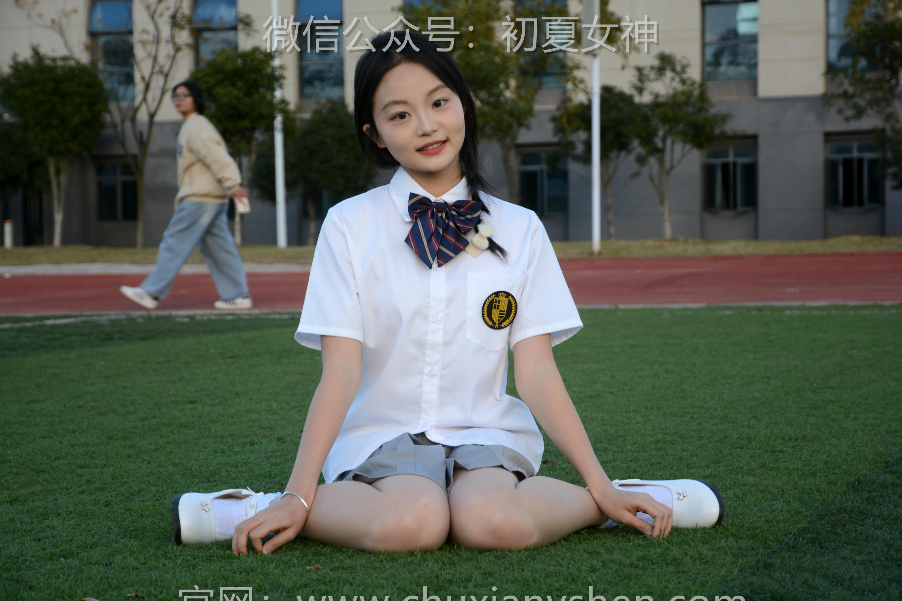 初夏女神 NO.107 双双 秋季玩沙[142P+1V／3.76GB]_第5集