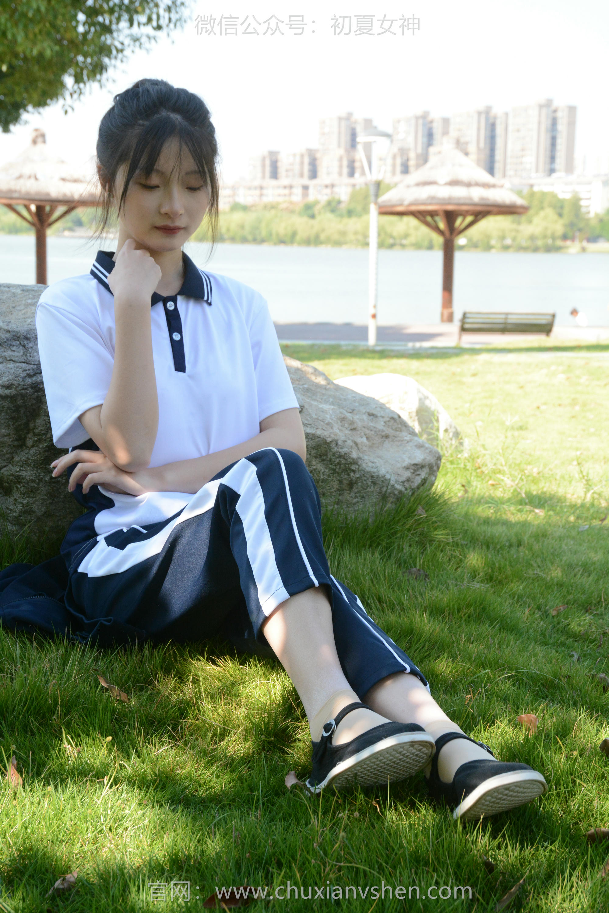 初夏女神 NO.114 安妮 秋冬校服[140P+1V／3.43GB]_第2集