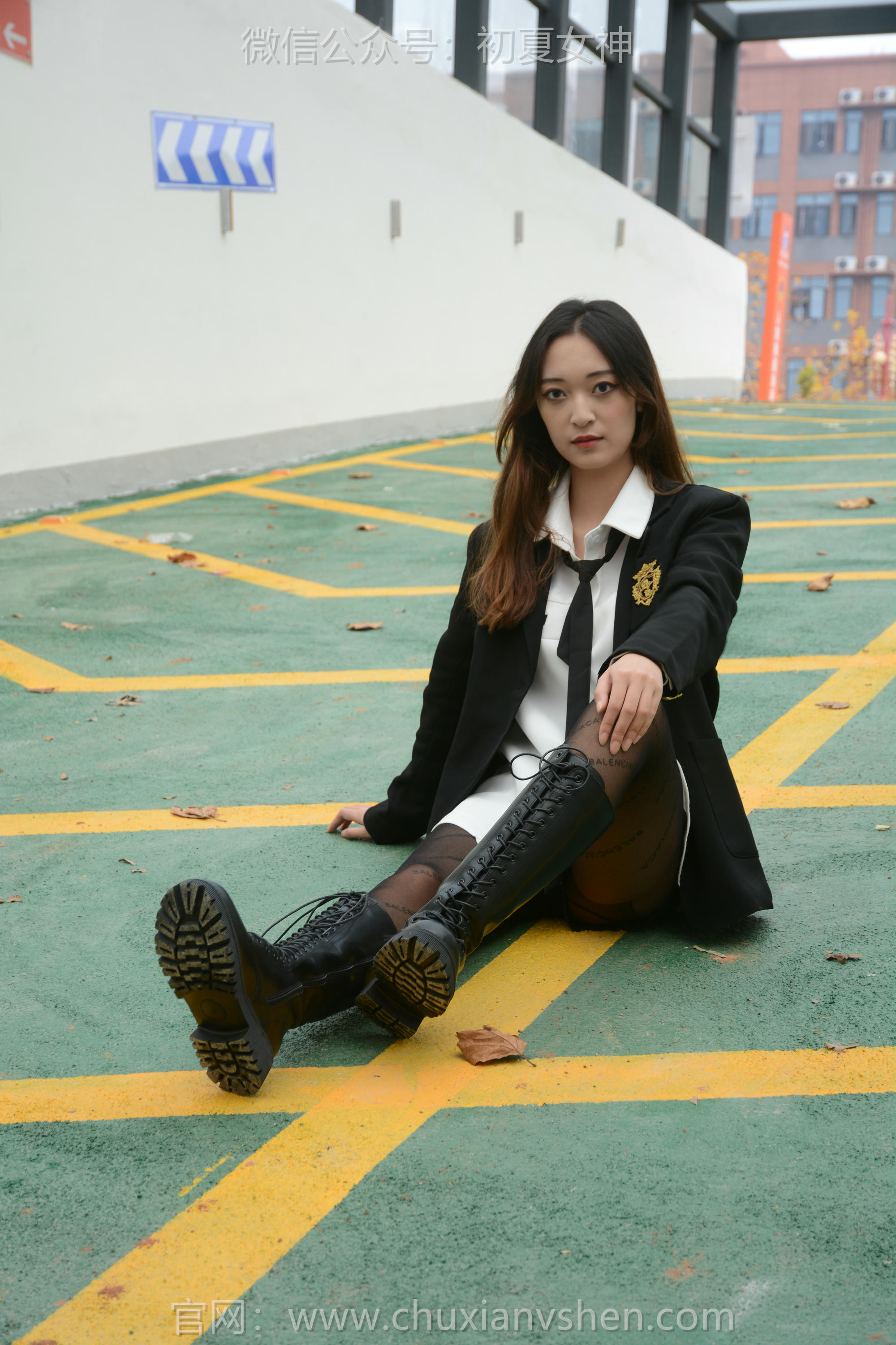 初夏女神 NO.115 依依 学校车库[140P+1V／2.89GB]_第2集