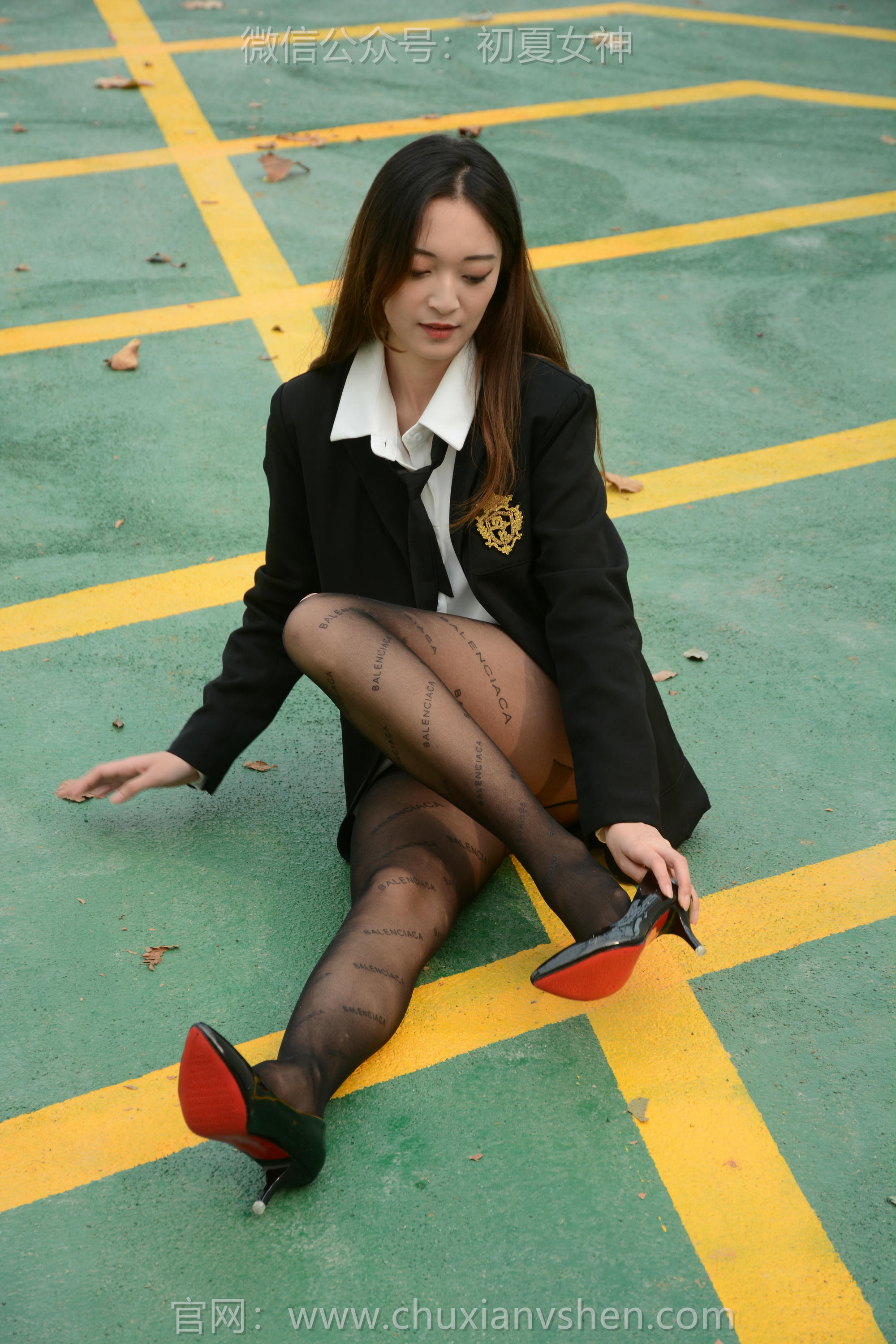 初夏女神 NO.115 依依 学校车库[140P+1V／2.89GB]_第5集