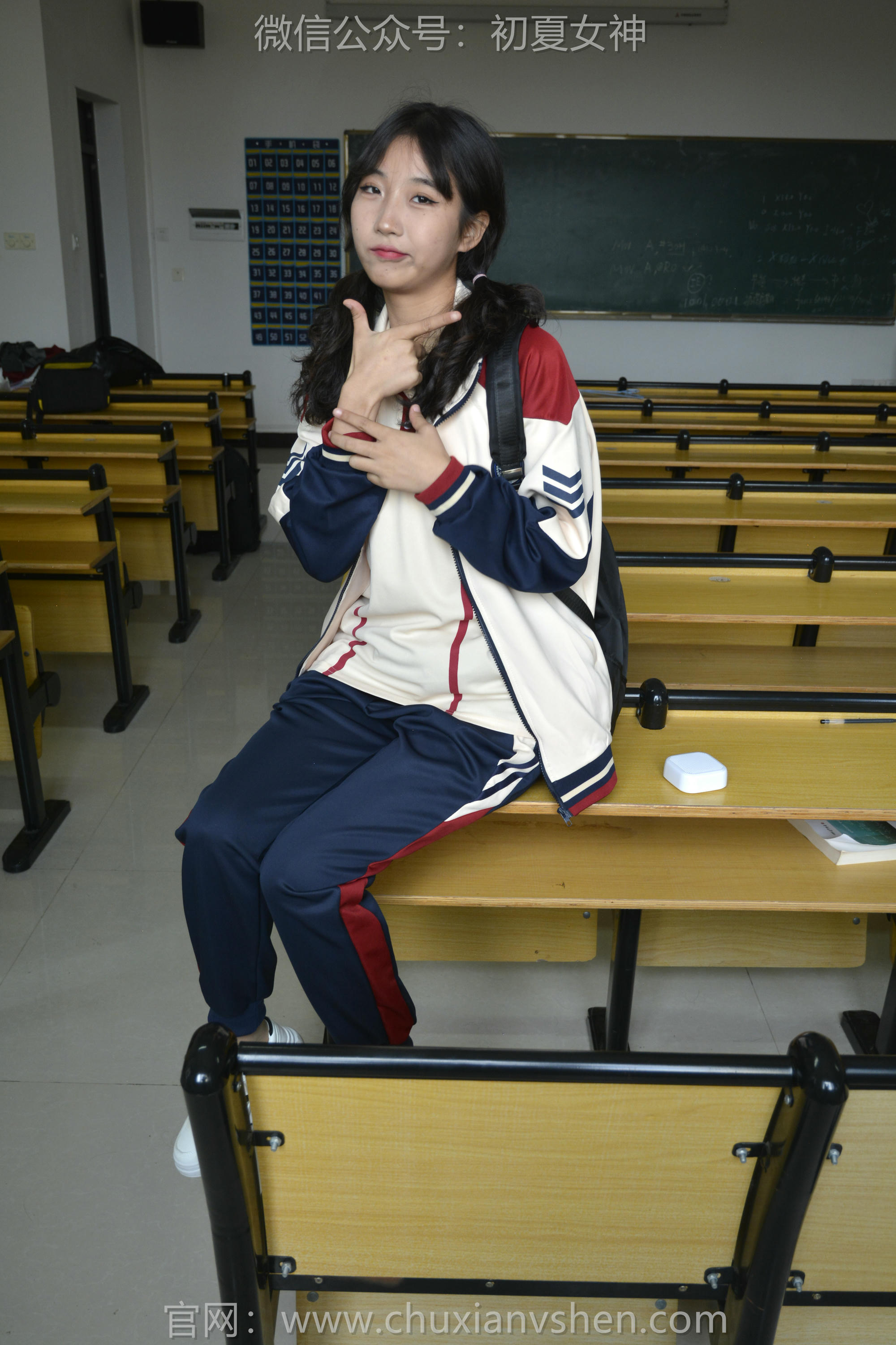 初夏女神 NO.116 点点 英伦风校服[140P+1V／3.50GB]_第1集