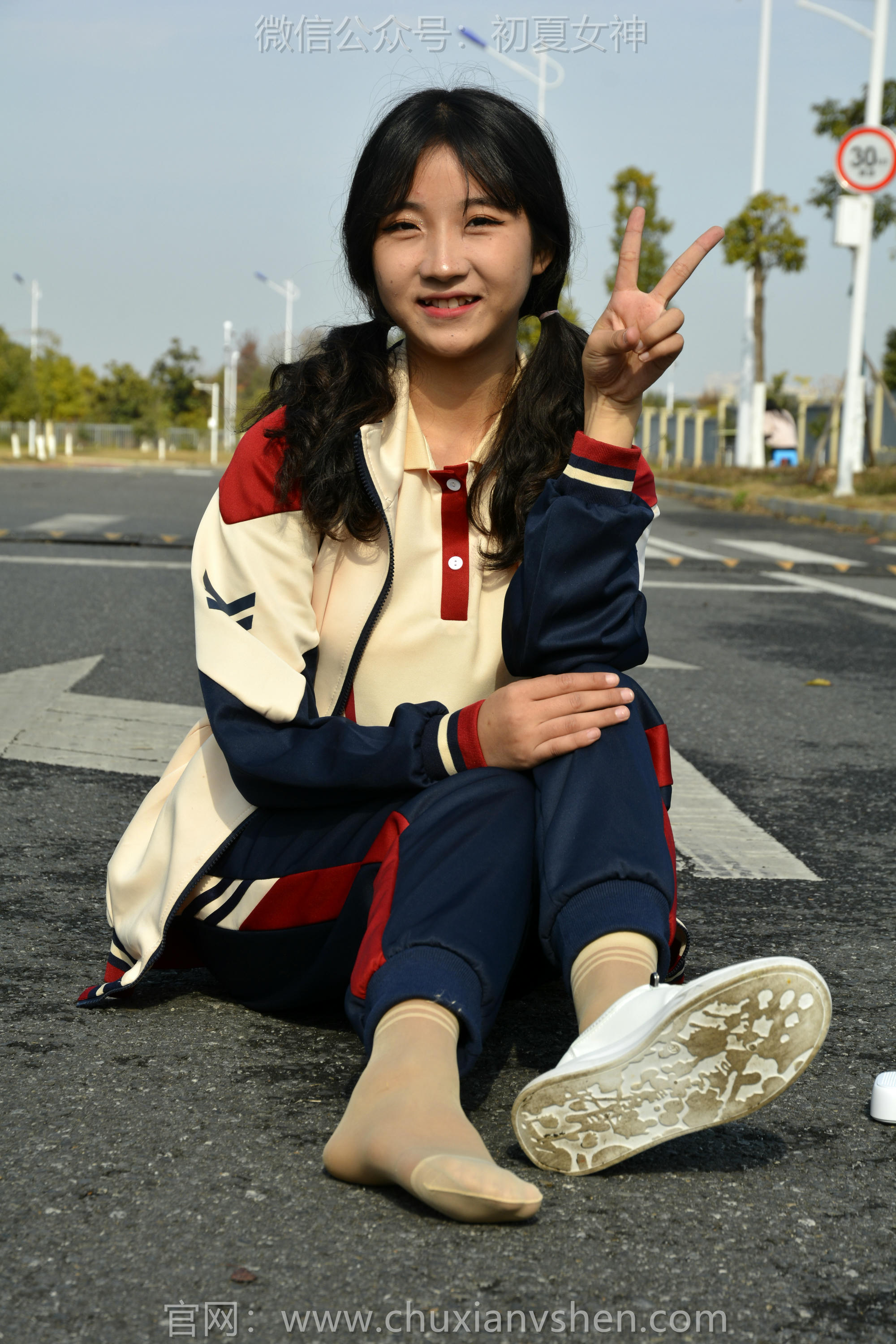 初夏女神 NO.116 点点 英伦风校服[140P+1V／3.50GB]_第6集