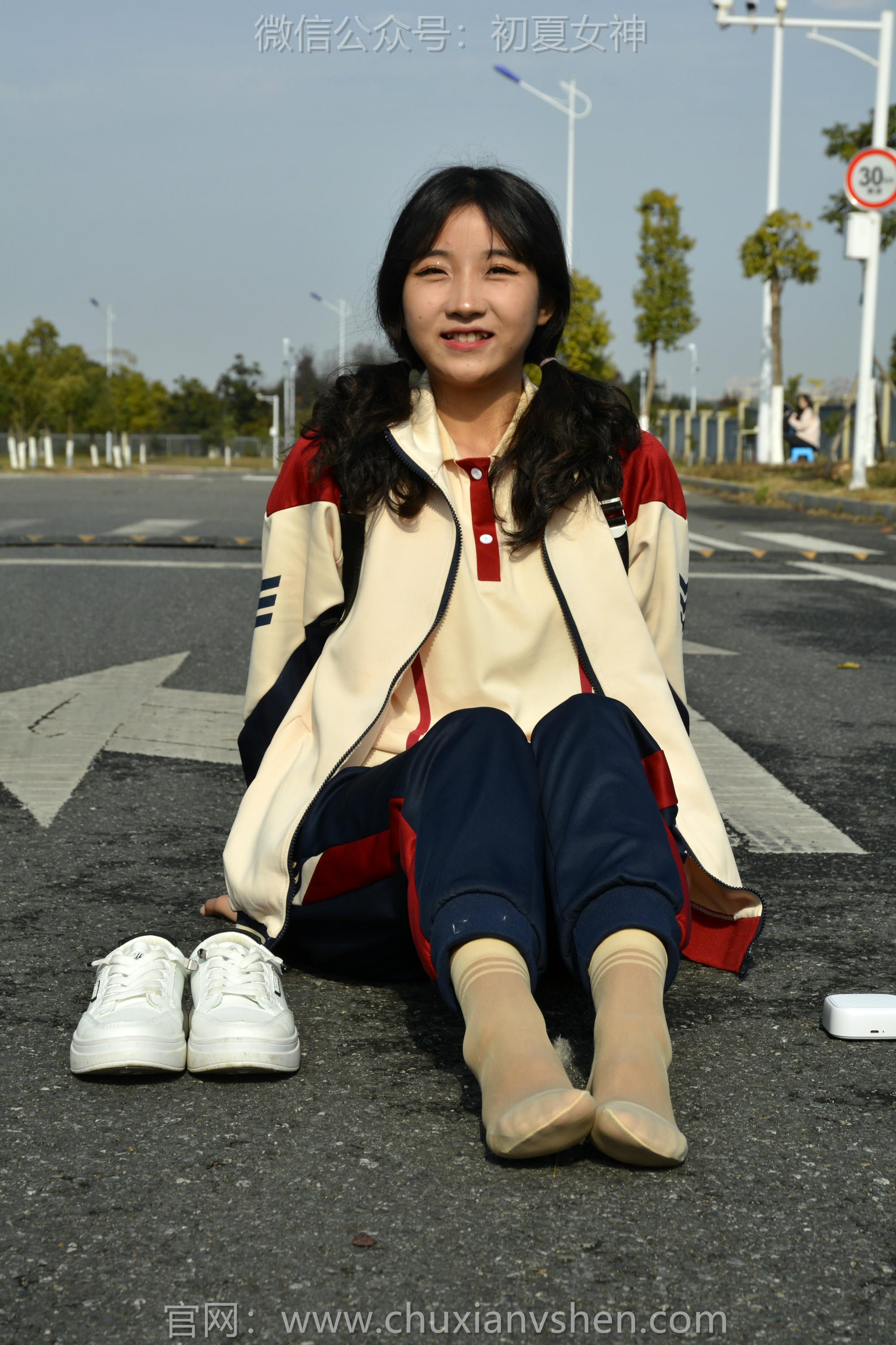 初夏女神 NO.116 点点 英伦风校服[140P+1V／3.50GB]_第6集