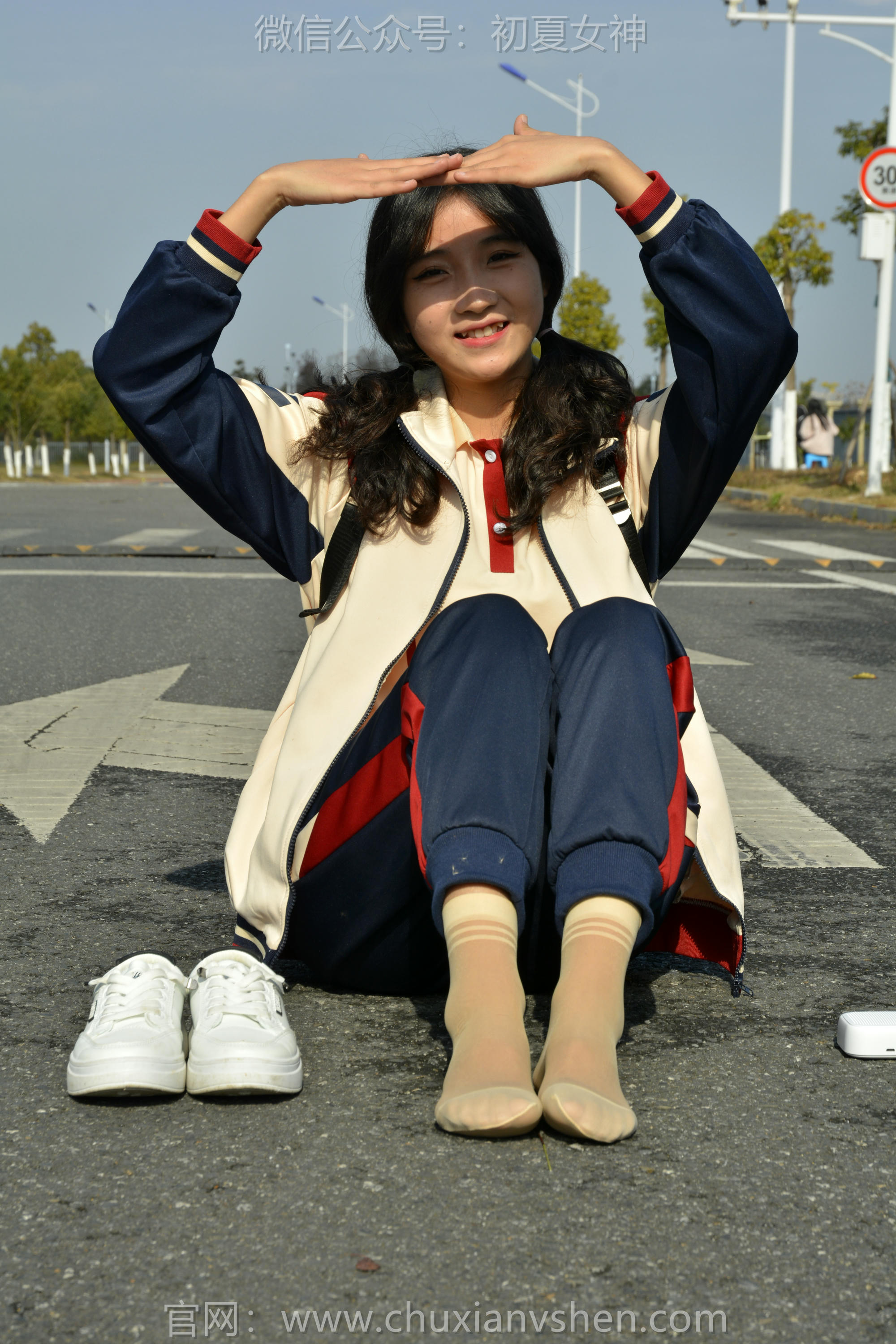 初夏女神 NO.116 点点 英伦风校服[140P+1V／3.50GB]_第6集