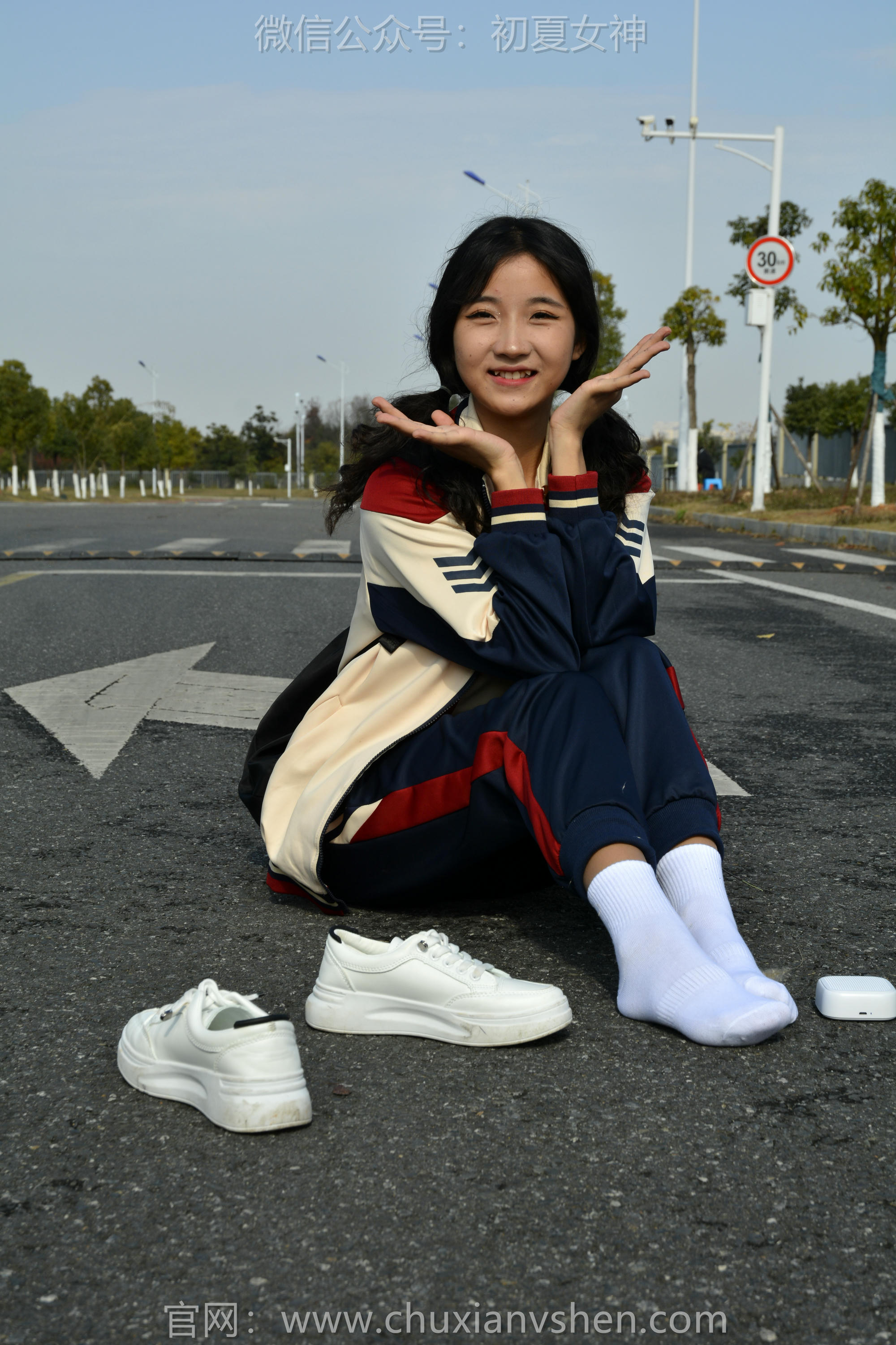 初夏女神 NO.116 点点 英伦风校服[140P+1V／3.50GB]_第7集