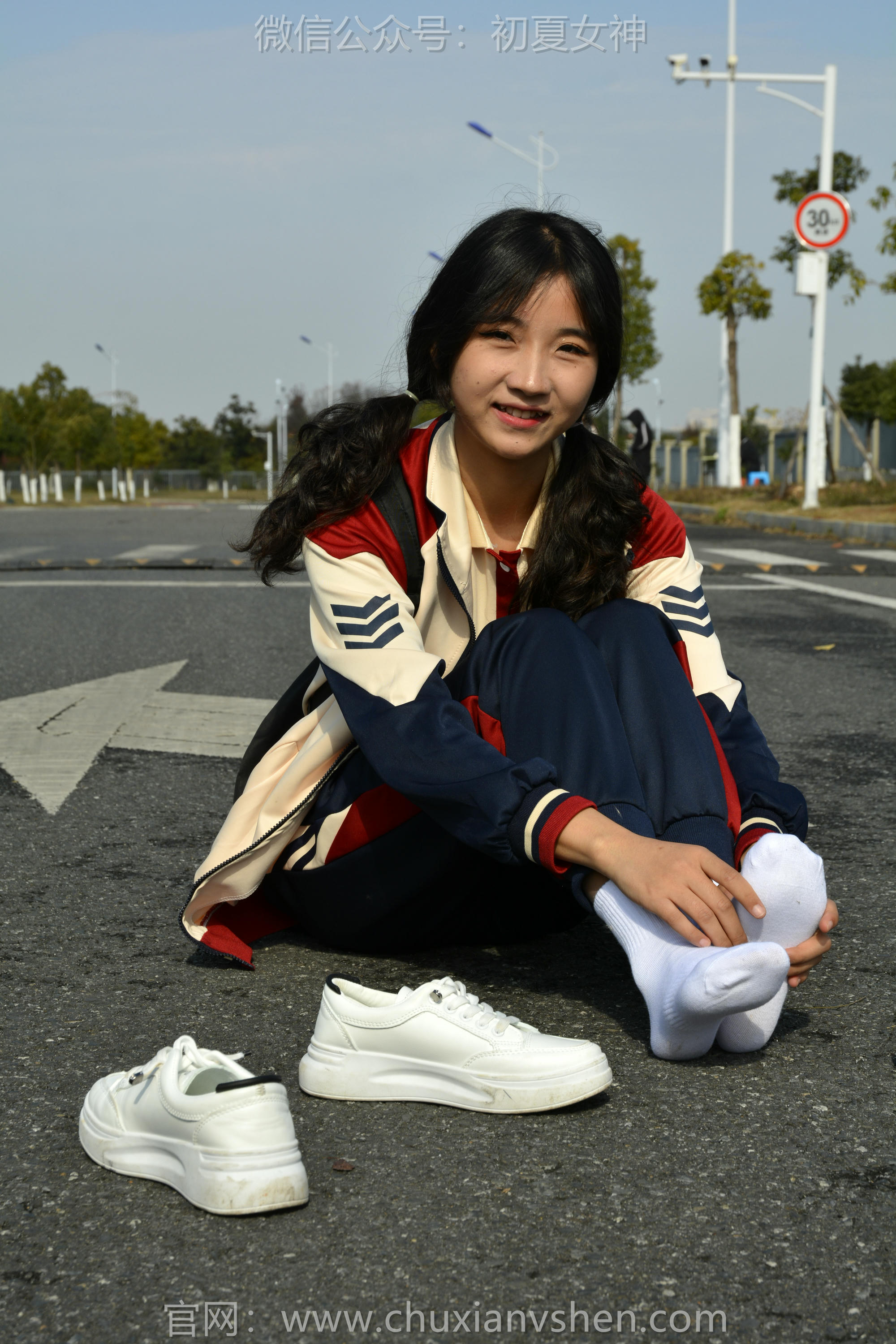 初夏女神 NO.116 点点 英伦风校服[140P+1V／3.50GB]_第7集