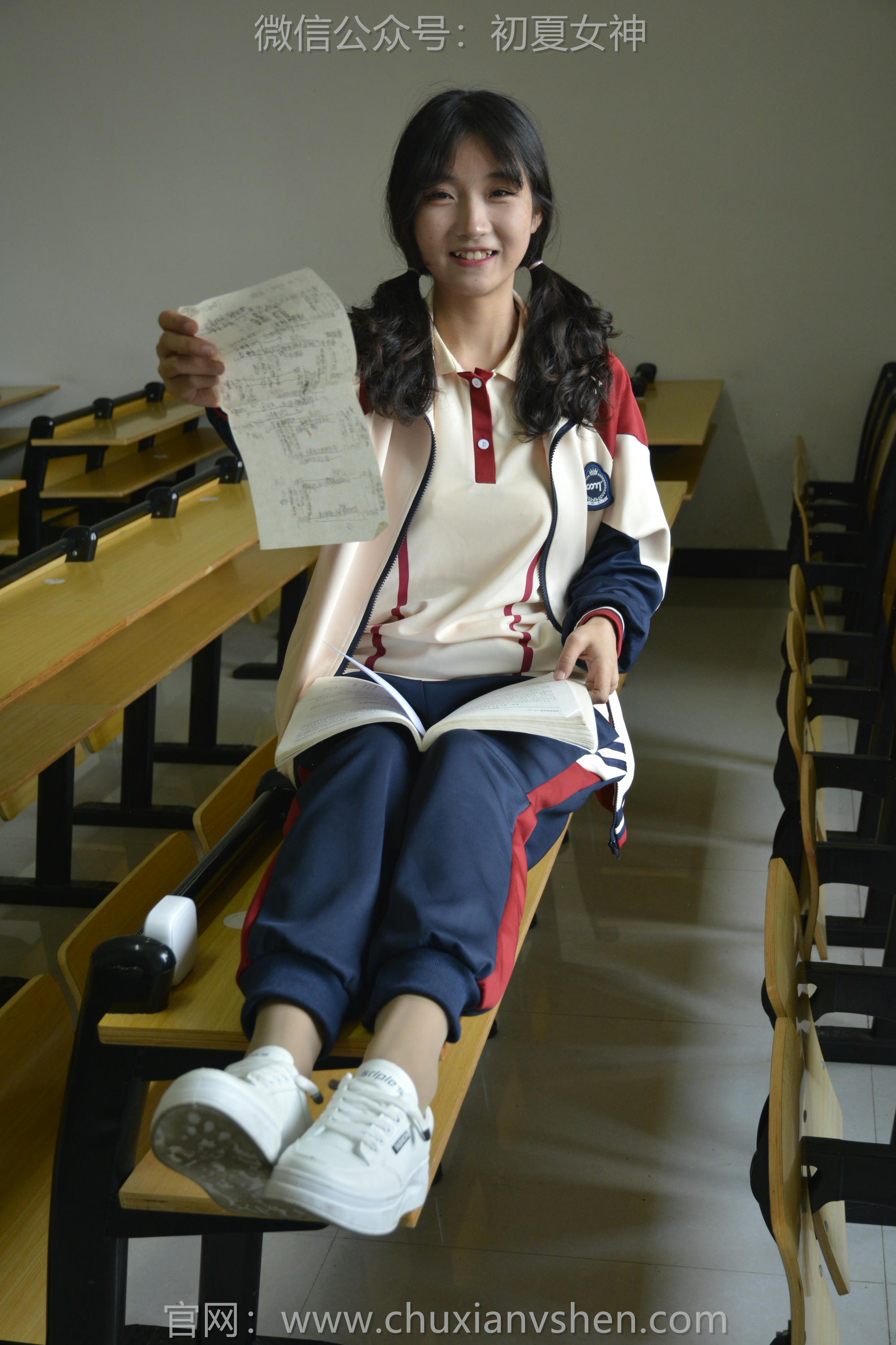 初夏女神 NO.116 点点 英伦风校服[140P+1V／3.50GB]_第1集