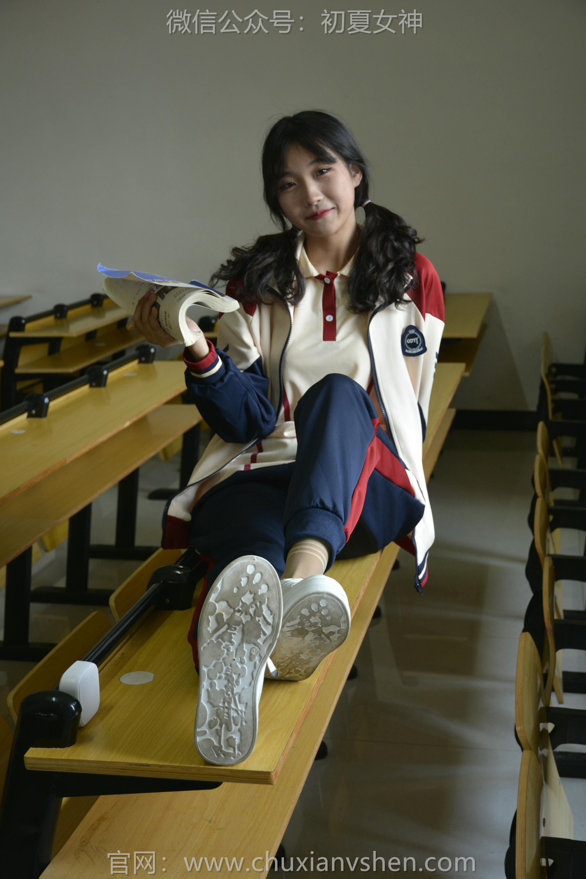 初夏女神 NO.116 点点 英伦风校服[140P+1V／3.50GB]_第1集