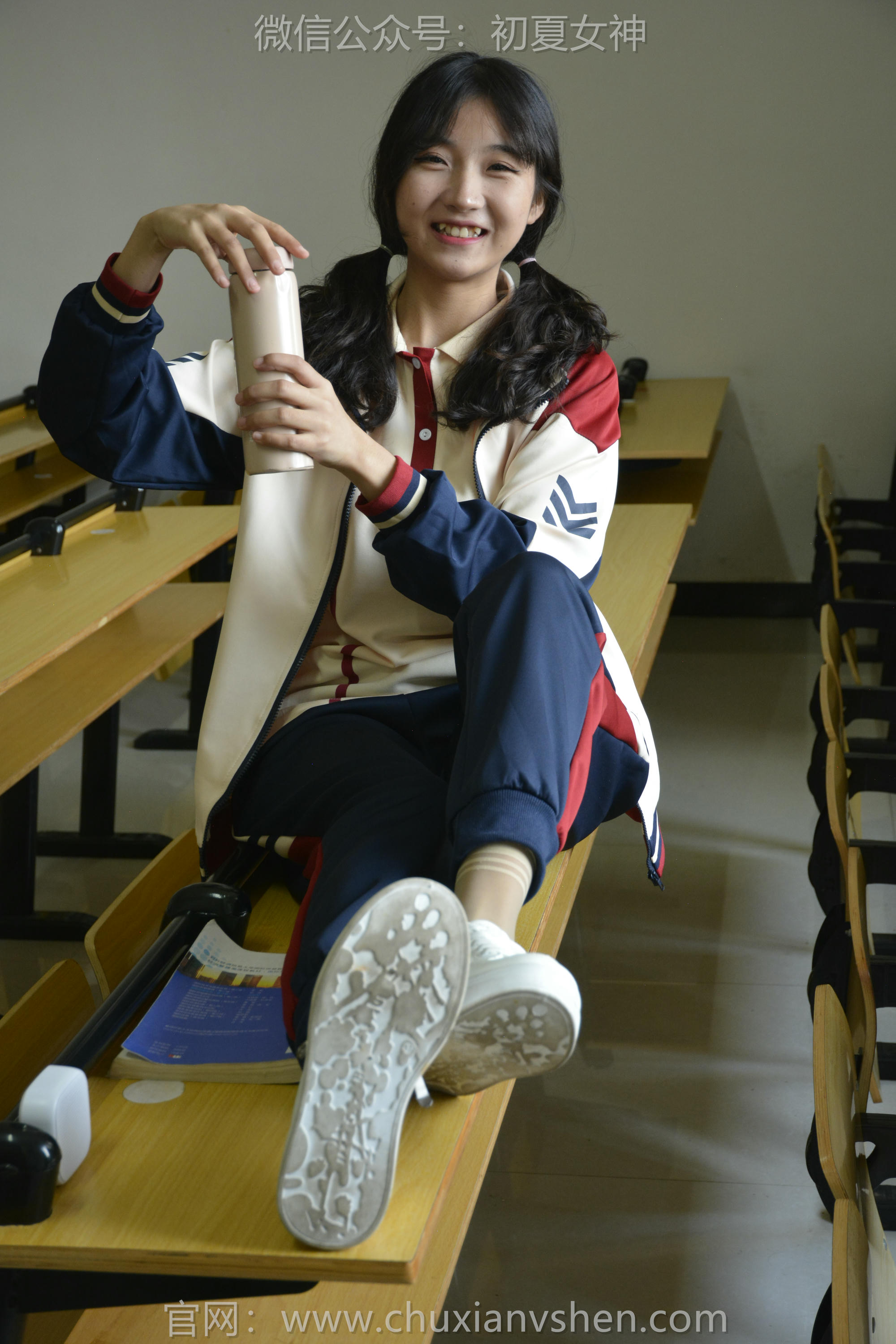 初夏女神 NO.116 点点 英伦风校服[140P+1V／3.50GB]_第1集