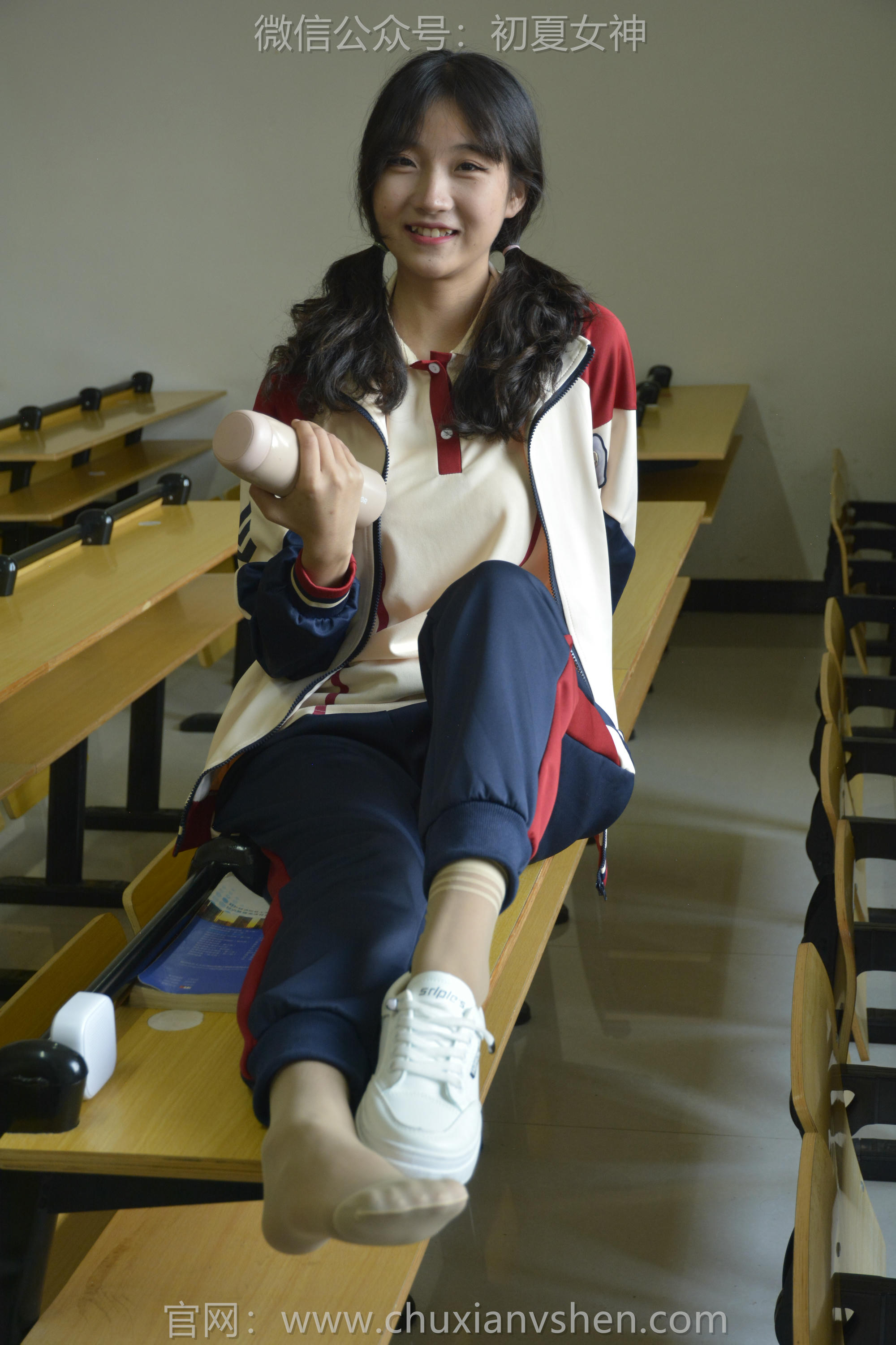 初夏女神 NO.116 点点 英伦风校服[140P+1V／3.50GB]_第2集