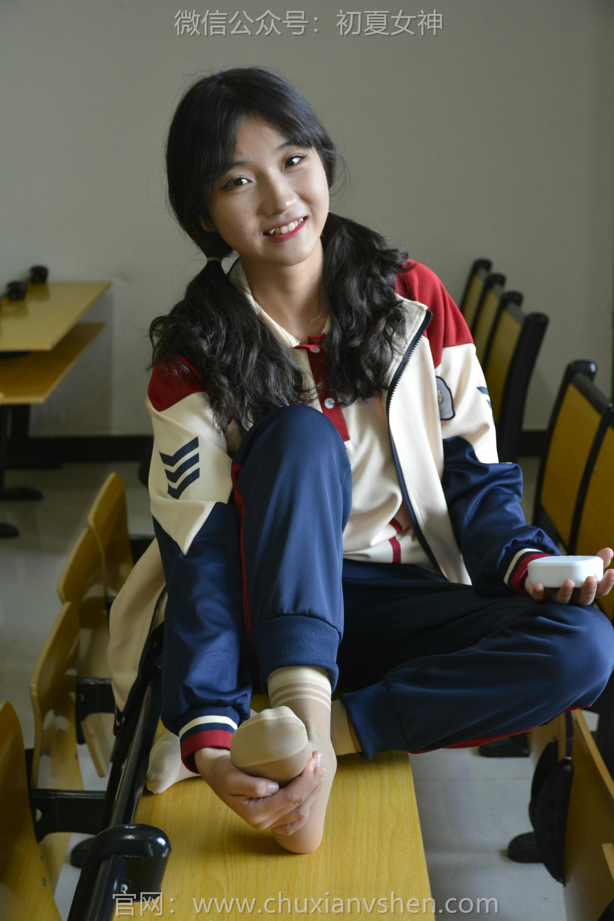 初夏女神 NO.116 点点 英伦风校服[140P+1V／3.50GB]_第2集