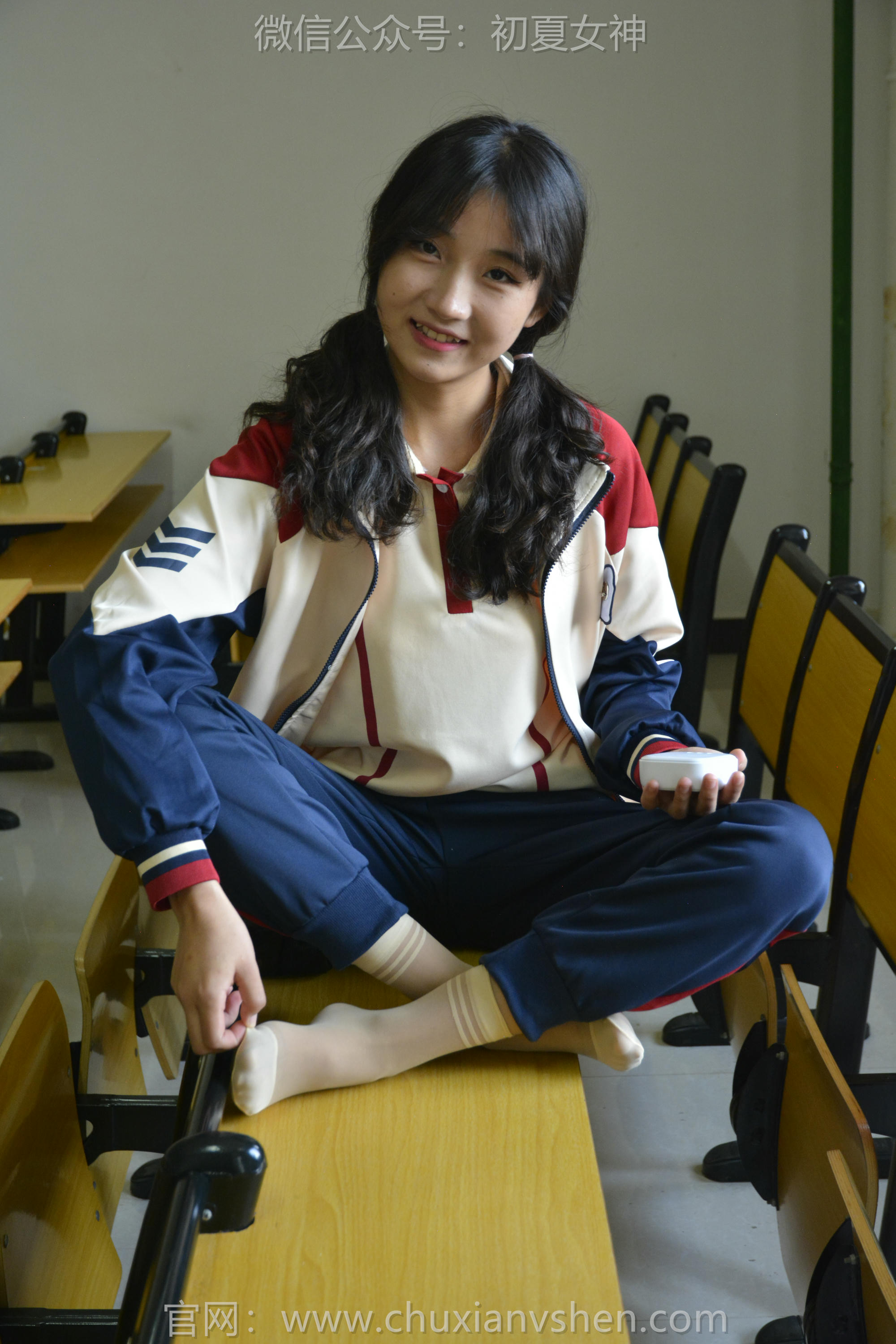 初夏女神 NO.116 点点 英伦风校服[140P+1V／3.50GB]_第2集