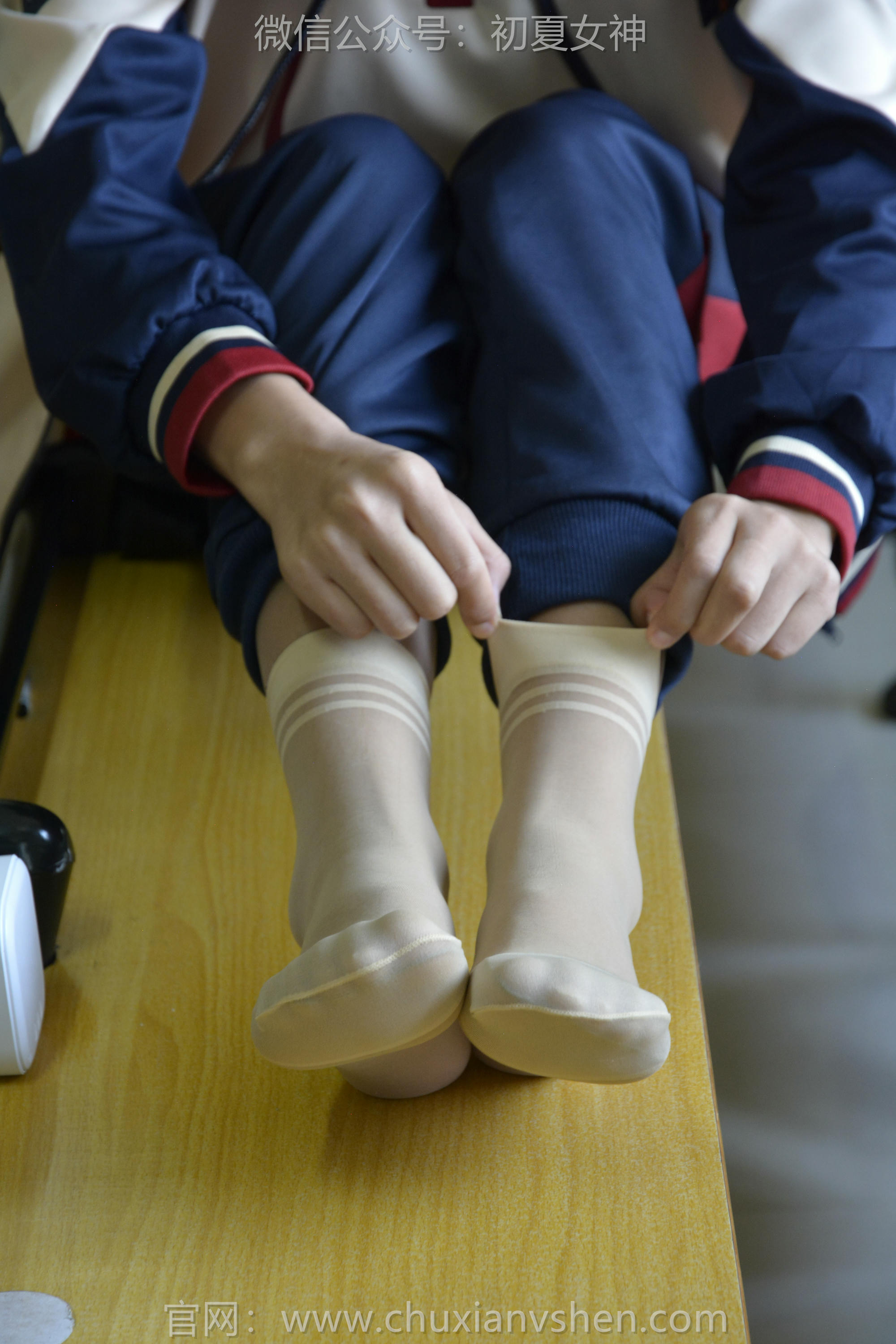 初夏女神 NO.116 点点 英伦风校服[140P+1V／3.50GB]_第2集