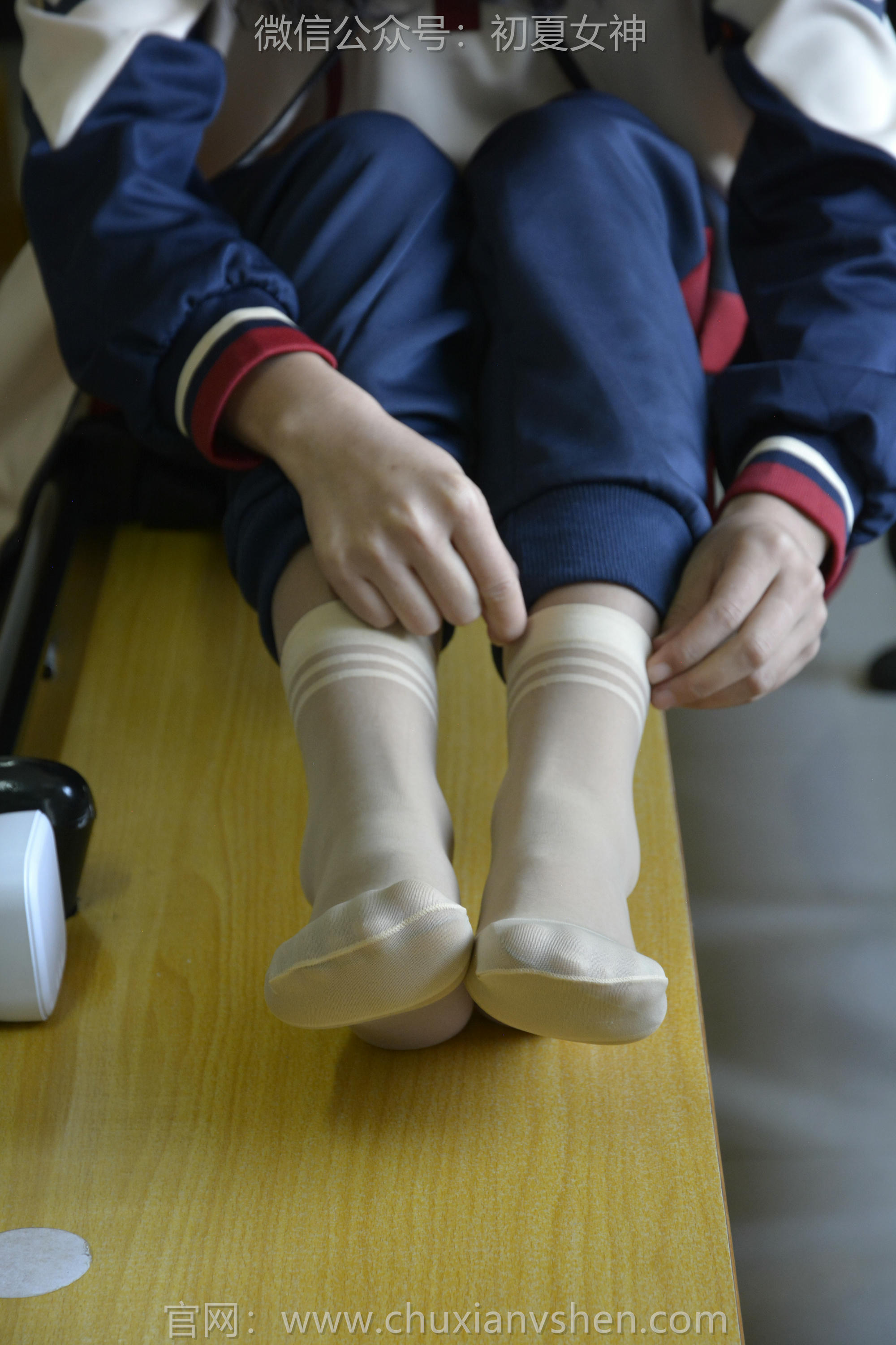 初夏女神 NO.116 点点 英伦风校服[140P+1V／3.50GB]_第2集