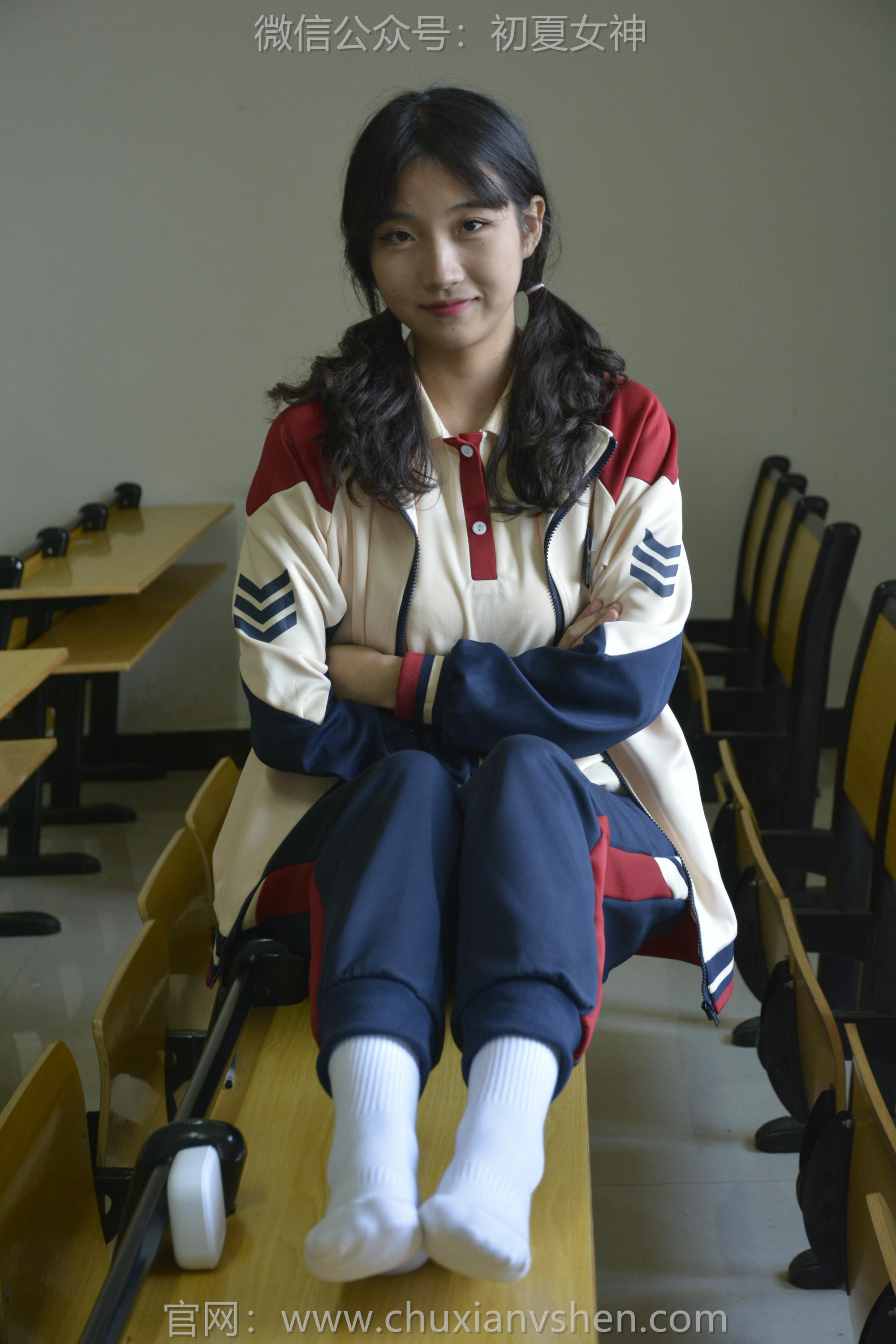 初夏女神 NO.116 点点 英伦风校服[140P+1V／3.50GB]_第3集