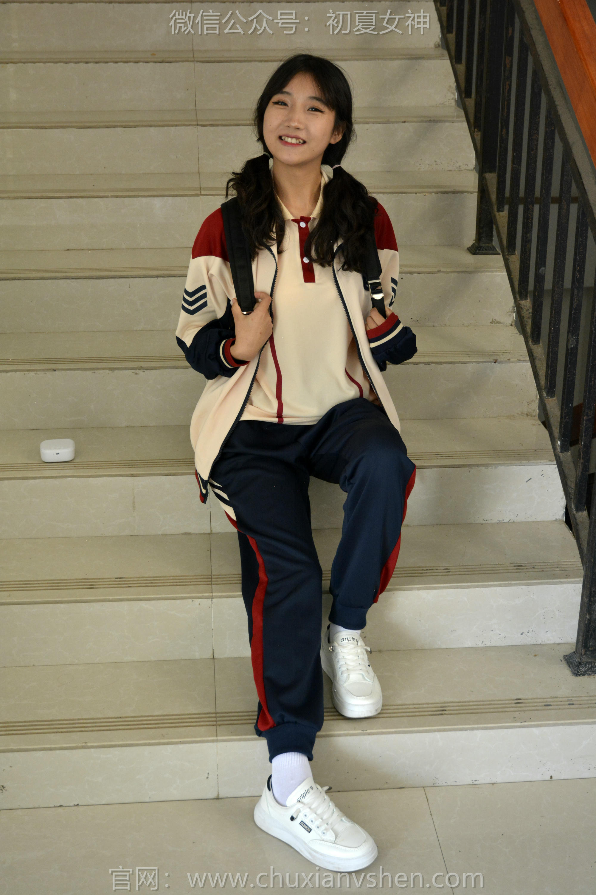 初夏女神 NO.116 点点 英伦风校服[140P+1V／3.50GB]_第3集