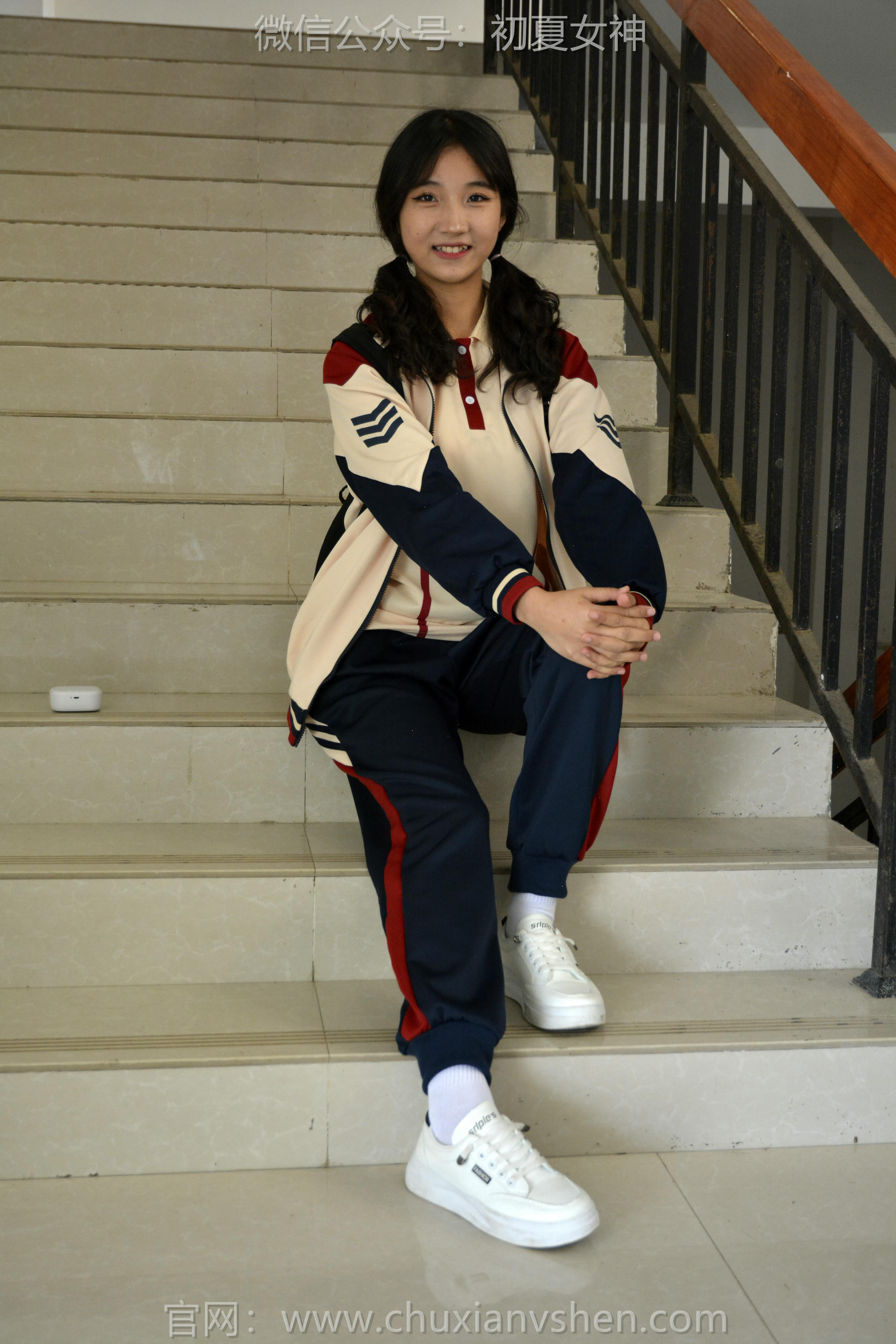 初夏女神 NO.116 点点 英伦风校服[140P+1V／3.50GB]_第3集