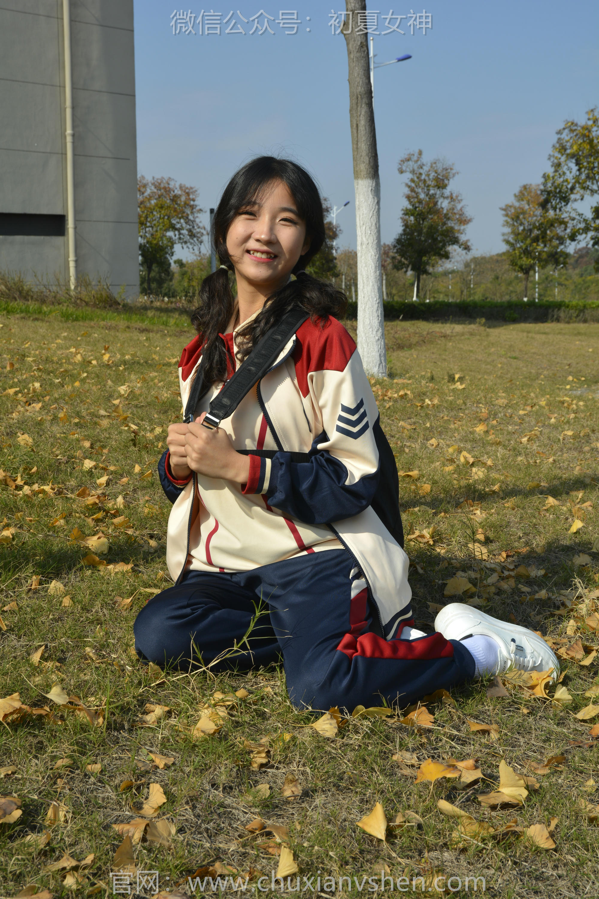 初夏女神 NO.116 点点 英伦风校服[140P+1V／3.50GB]_第4集