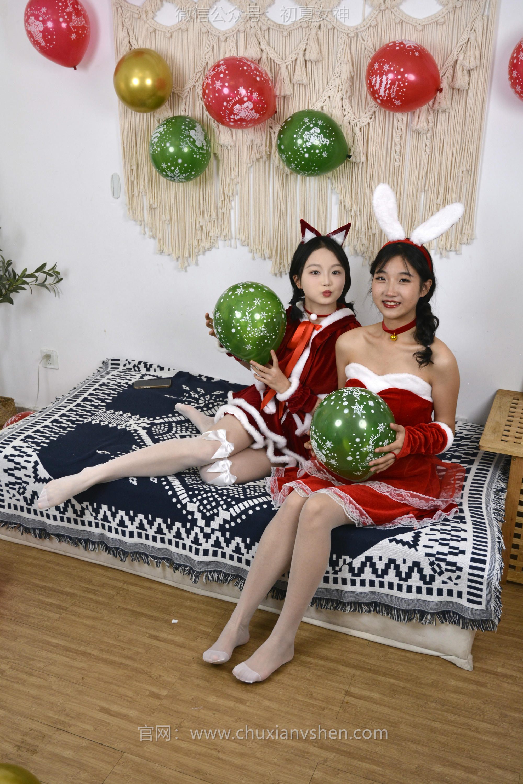 初夏女神 NO.117 点点、双双 圣诞快乐[140P+2V／3.44GB]_第1集