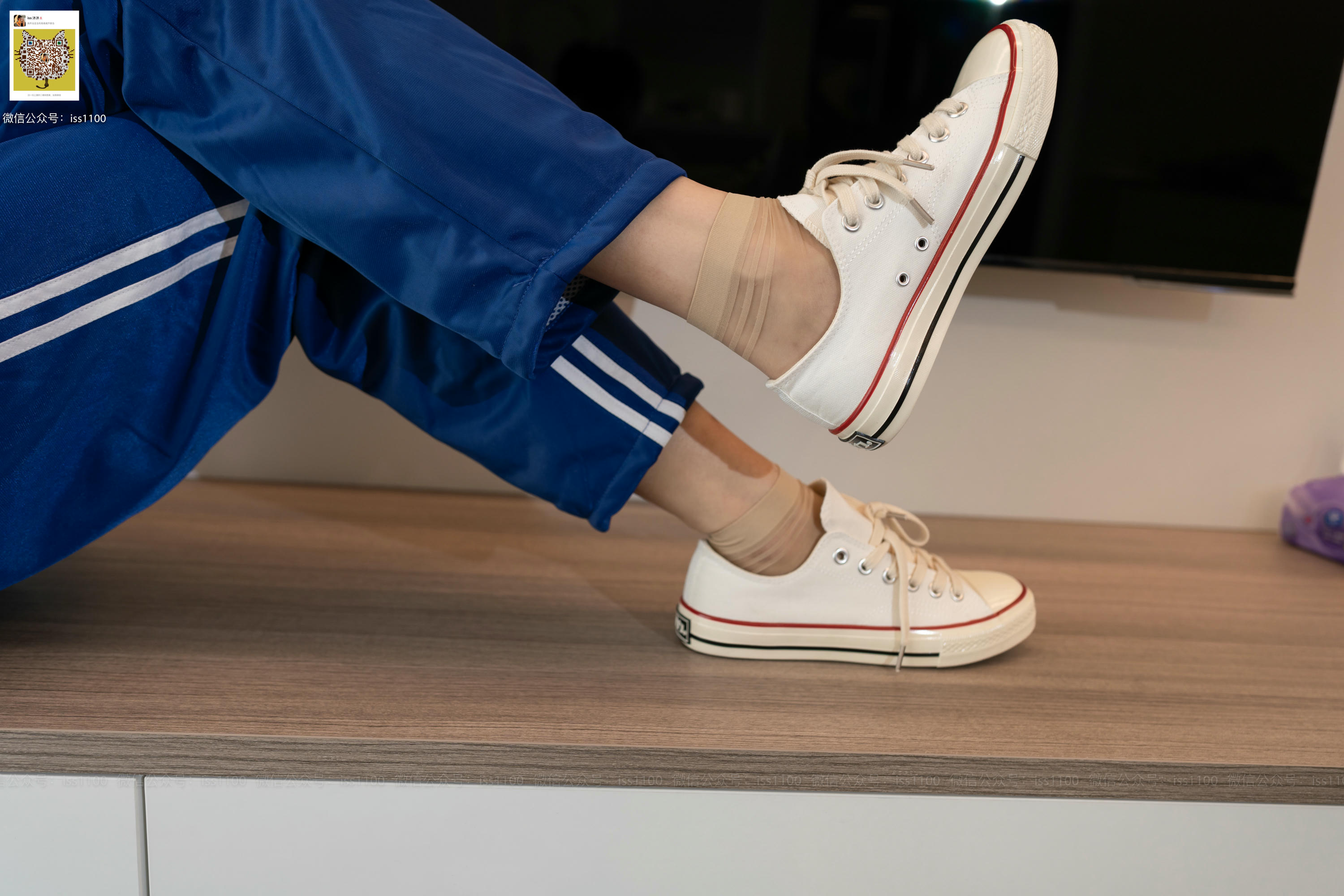 ISS系列 NO.002 佳佳 校服 [95P+1V0.96G]_第1集