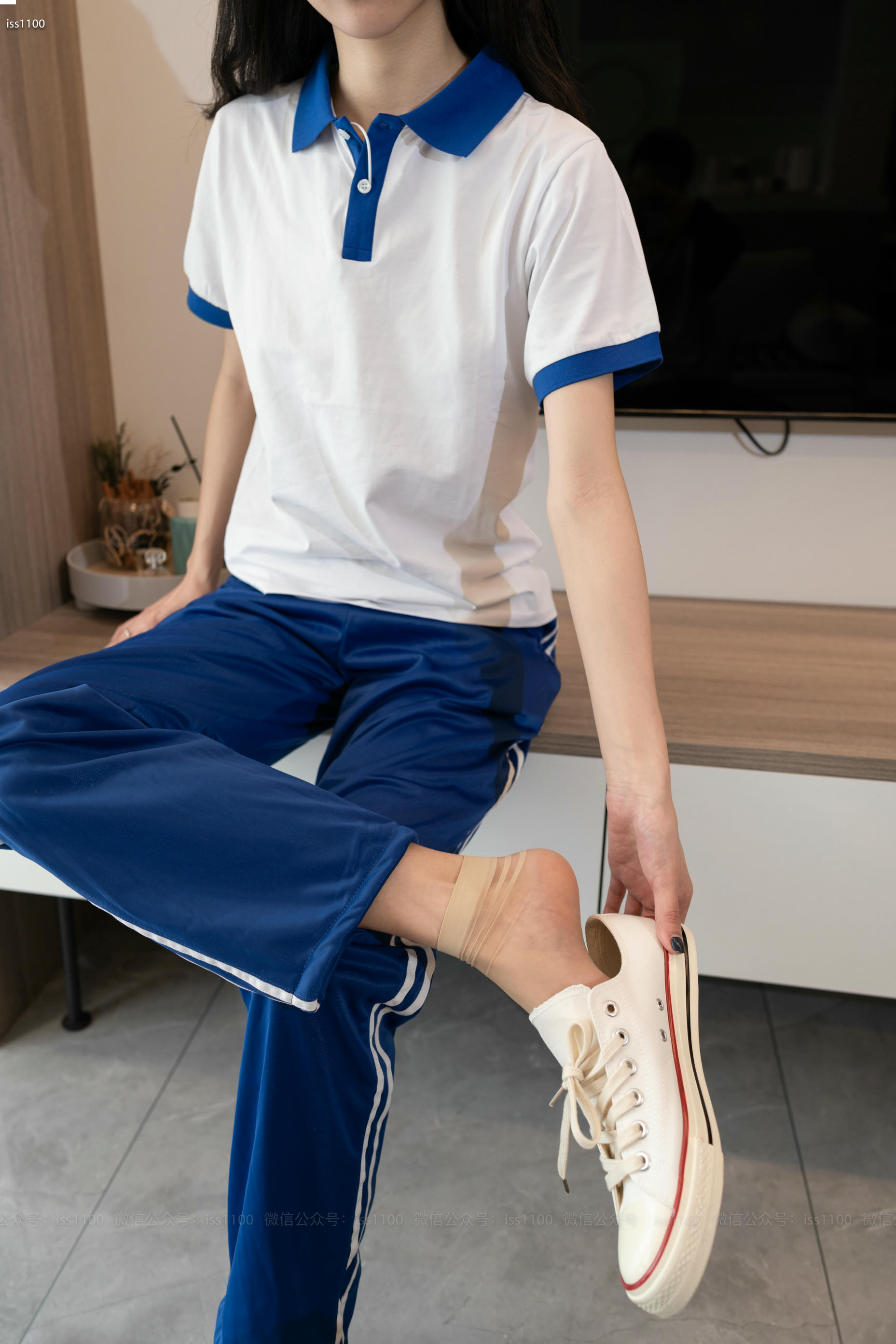 ISS系列 NO.002 佳佳 校服 [95P+1V0.96G]_第2集