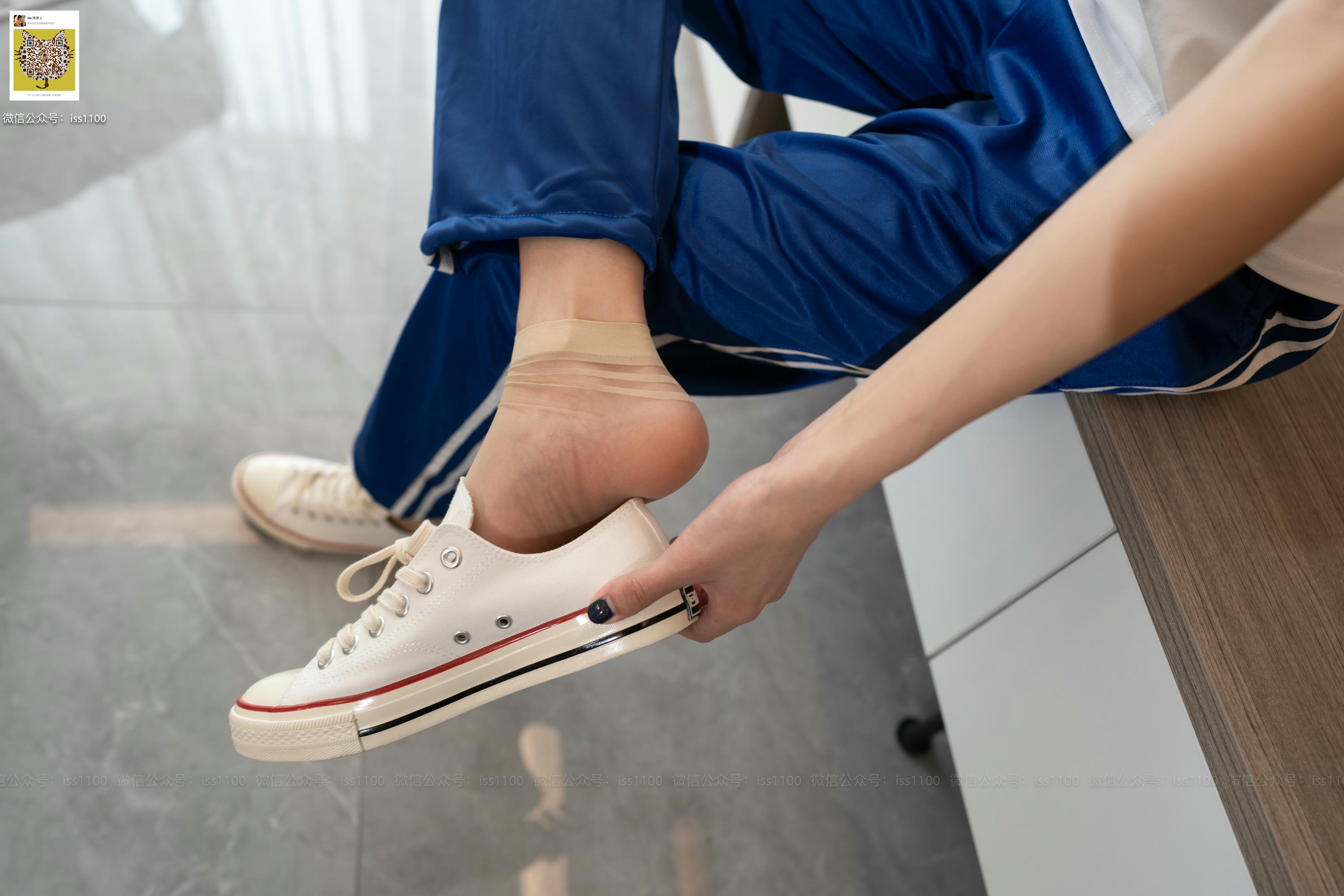 ISS系列 NO.002 佳佳 校服 [95P+1V0.96G]_第2集