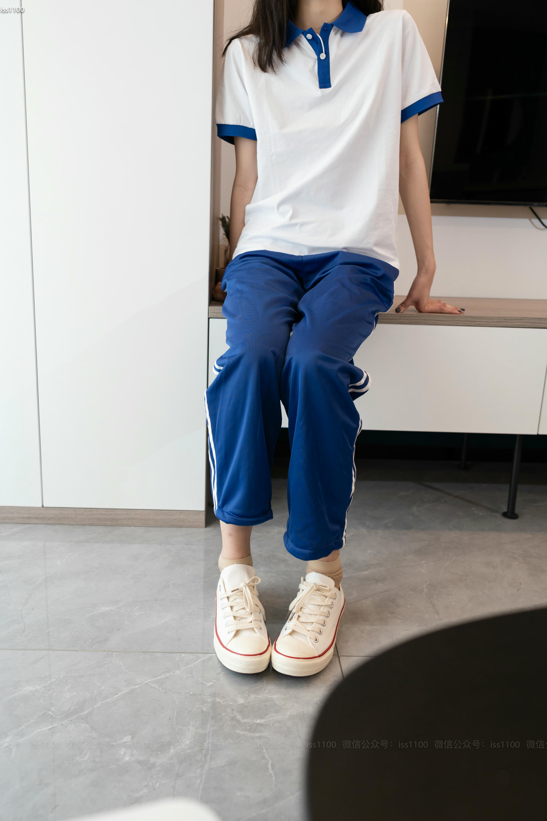 ISS系列 NO.002 佳佳 校服 [95P+1V0.96G]_第2集