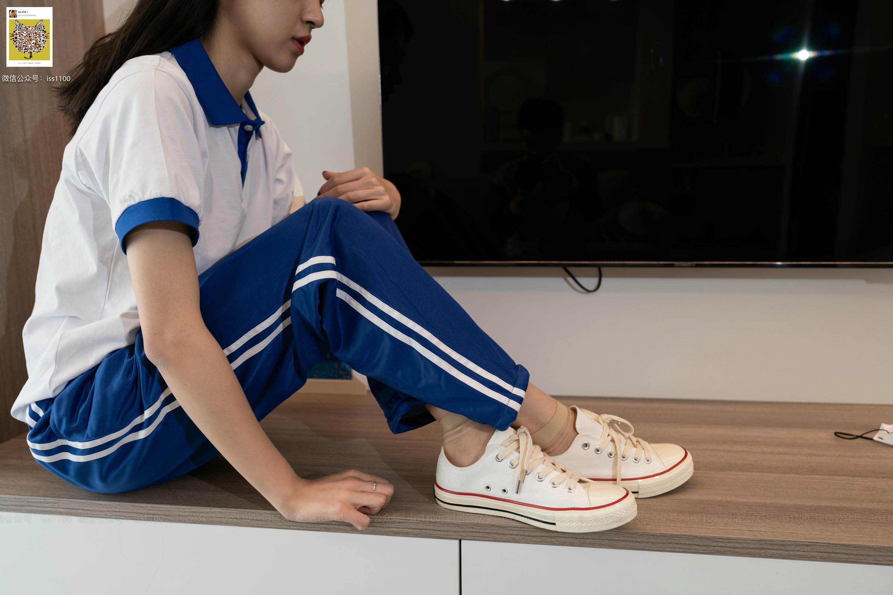 ISS系列 NO.002 佳佳 校服 [95P+1V0.96G]_第1集