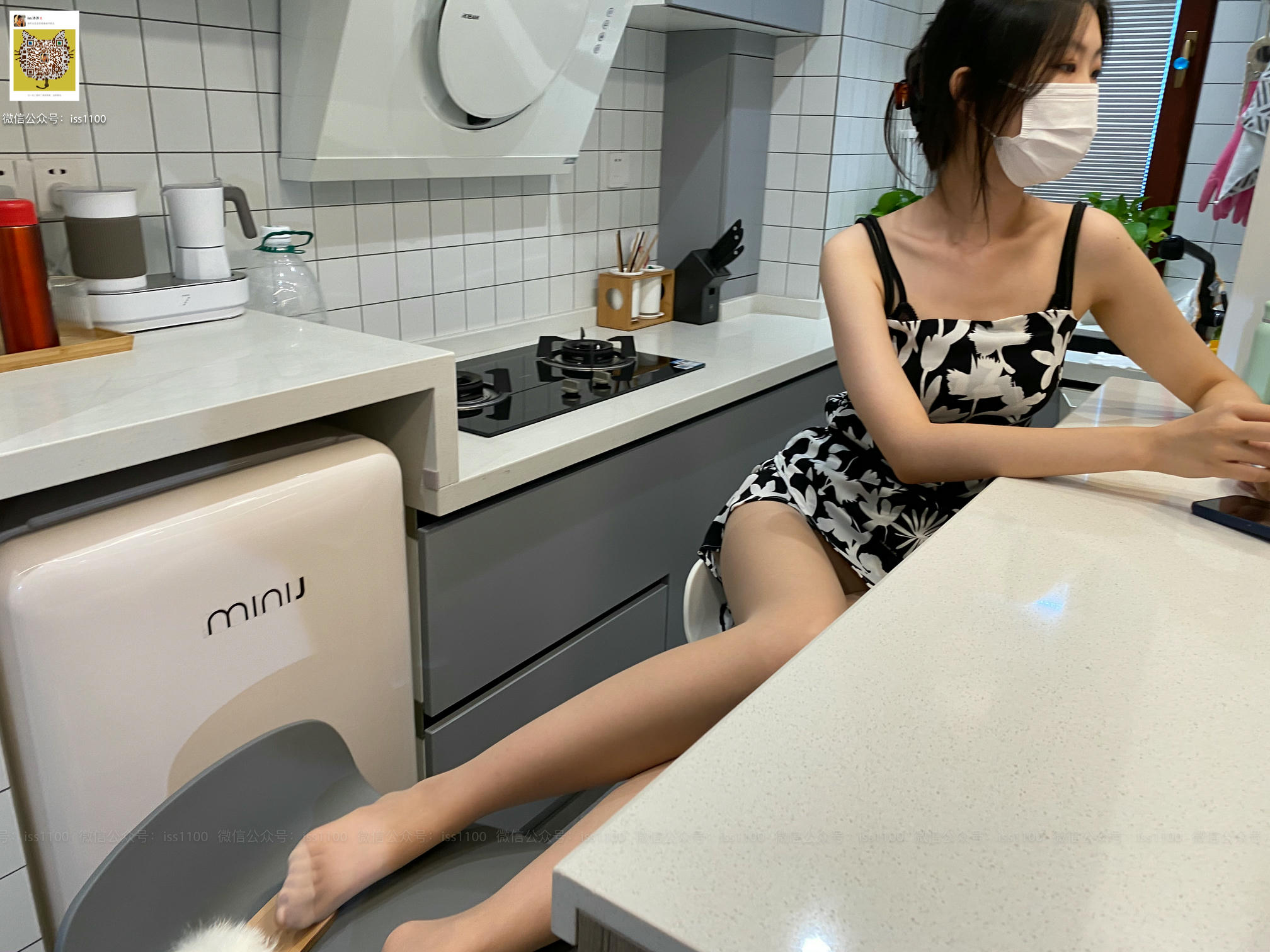 ISS系列 NO.021 美晗 脱丝 [98P+1V0.751G]_第3集