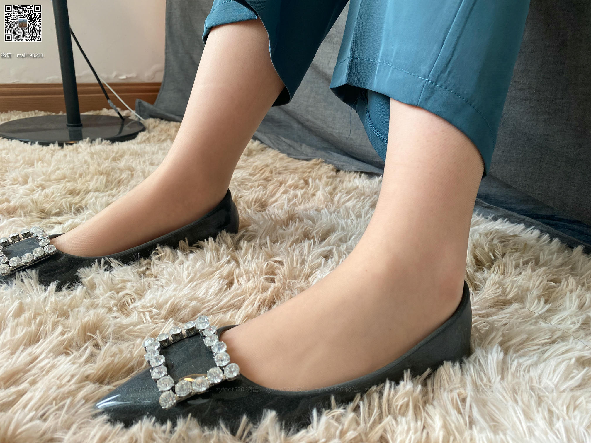 ISS系列 NO.022 美晗 玩脚 [94P+1V0.946G]_第2集