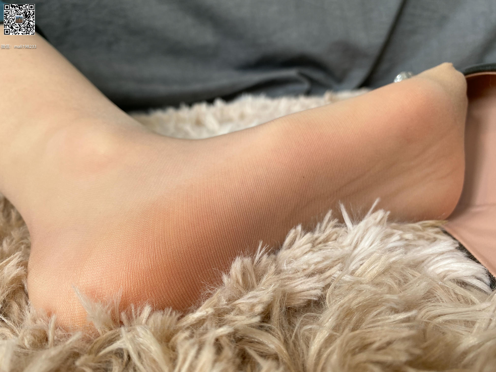 ISS系列 NO.022 美晗 玩脚 [94P+1V0.946G]_第4集