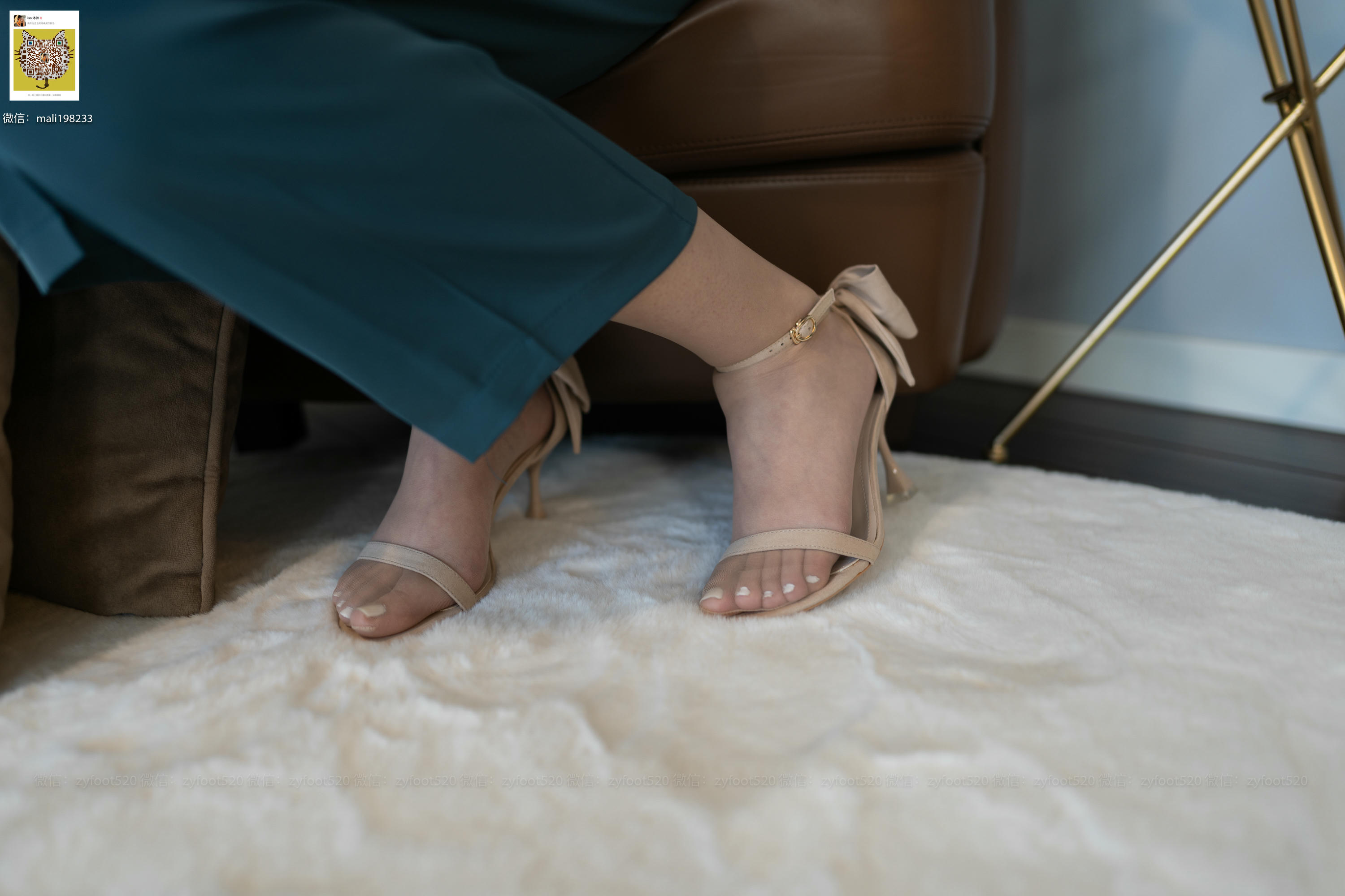 ISS系列 NO.034 诗薇新 [124P+1V1.34G]_第1集