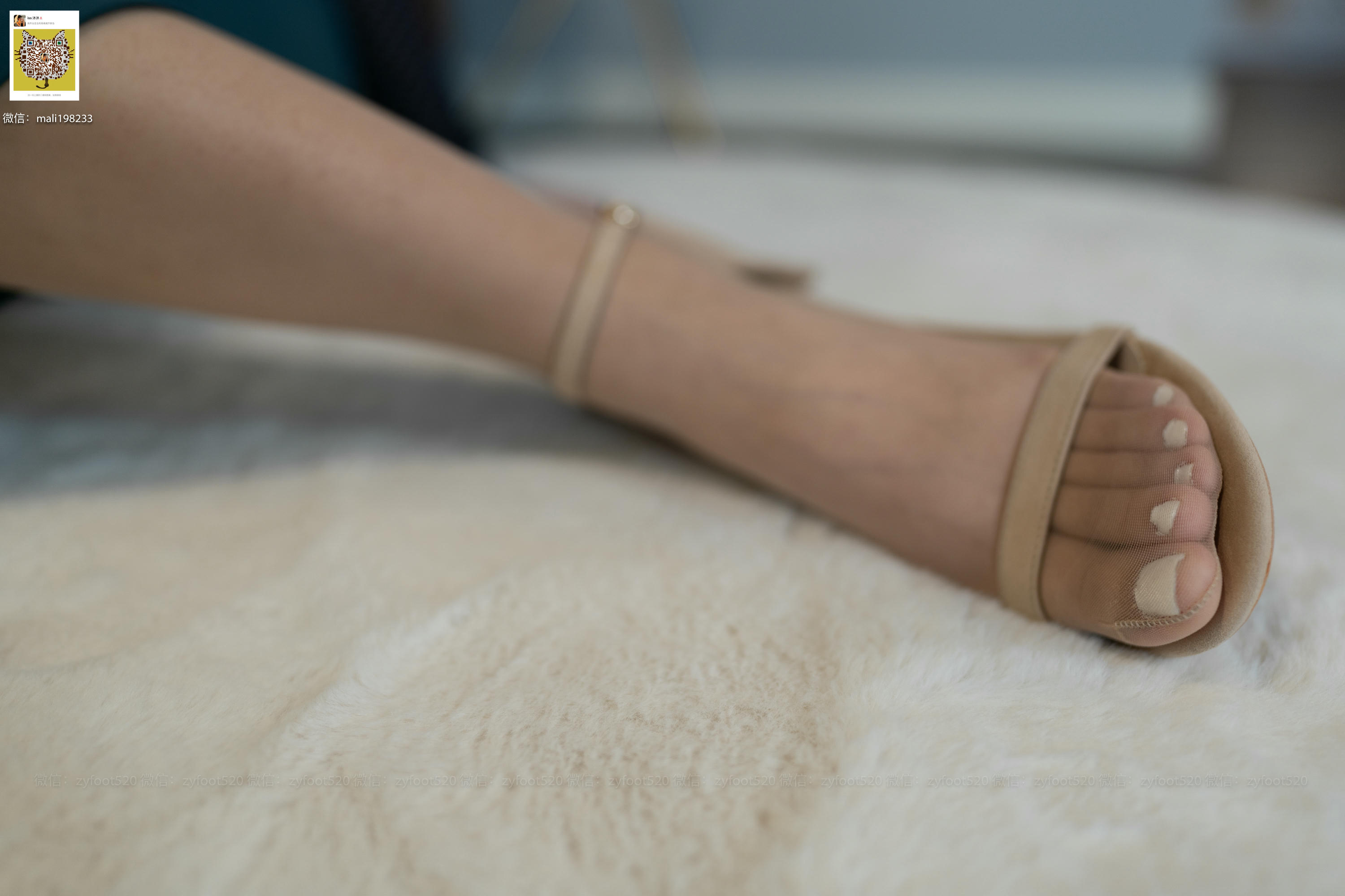 ISS系列 NO.034 诗薇新 [124P+1V1.34G]_第1集