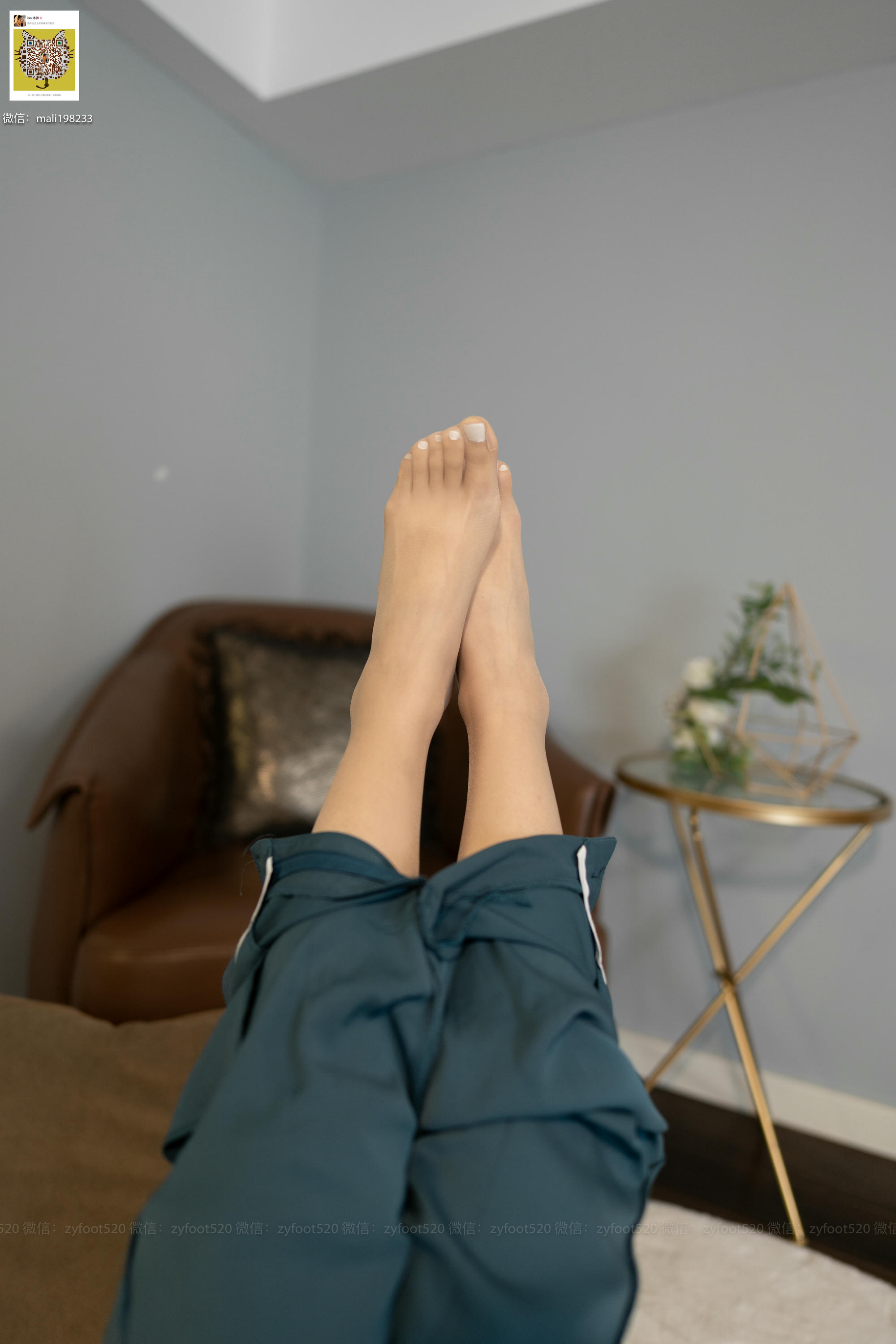 ISS系列 NO.034 诗薇新 [124P+1V1.34G]_第4集