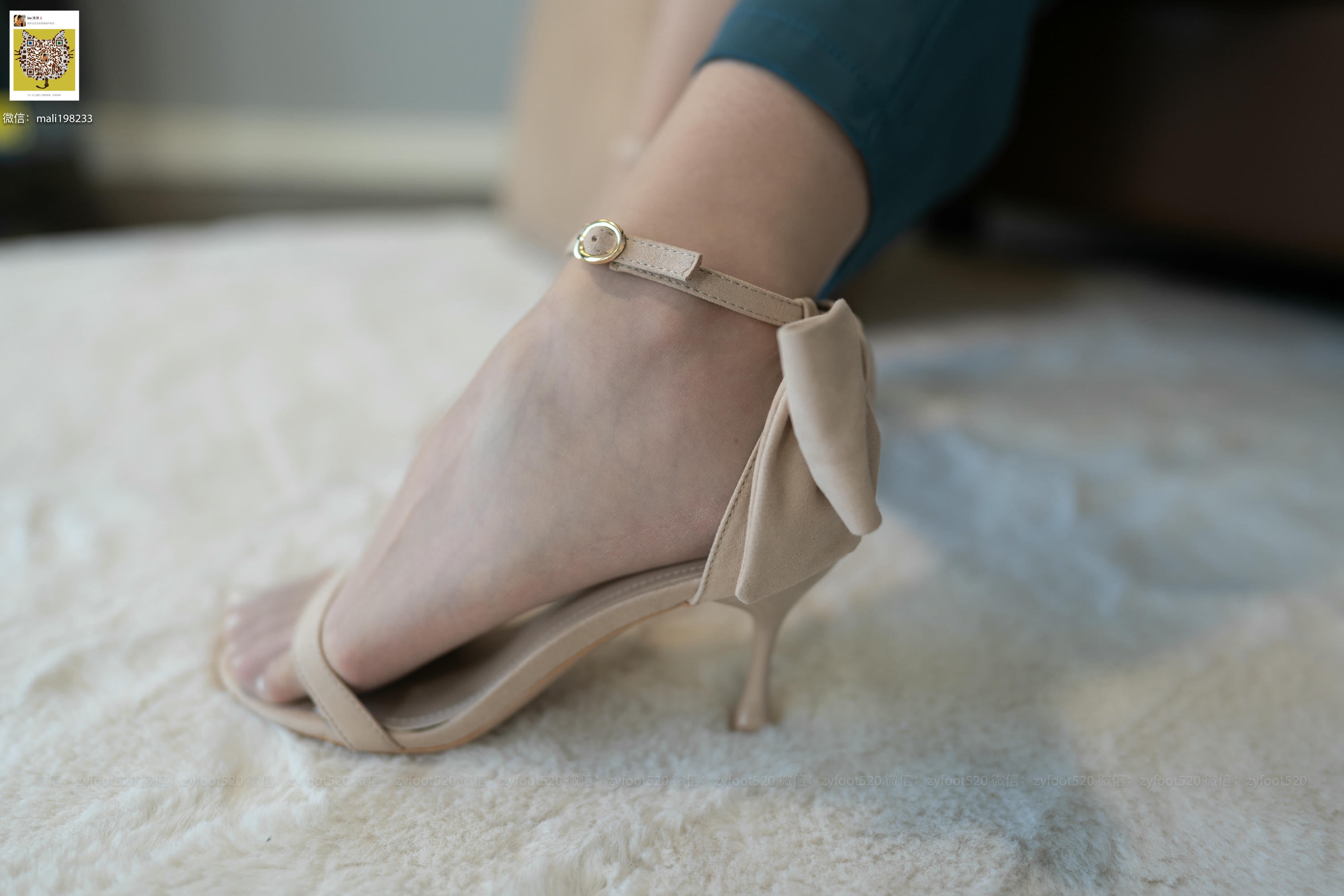 ISS系列 NO.034 诗薇新 [124P+1V1.34G]_第1集