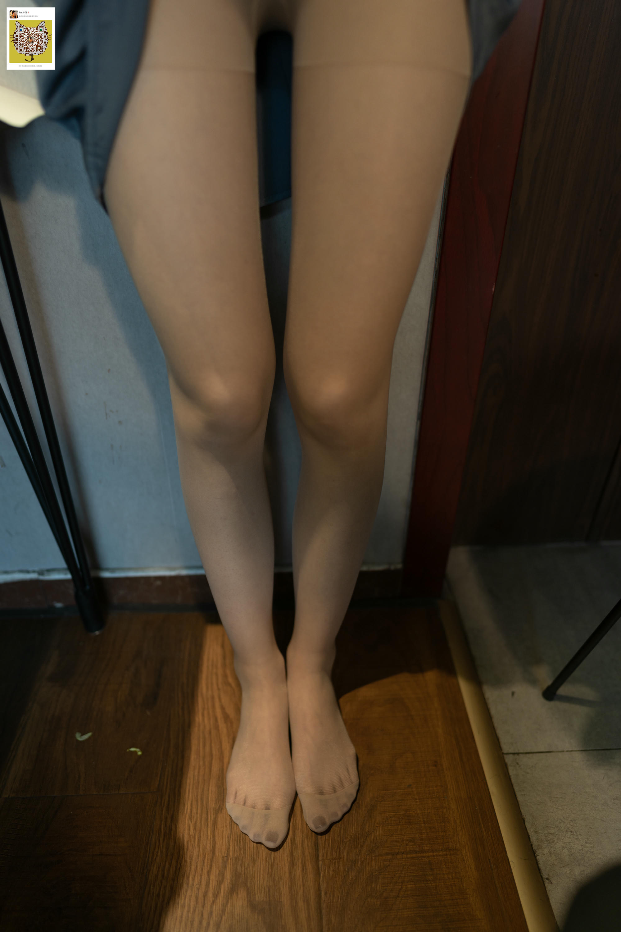 ISS系列 NO.035 诗薇 真空西装 [95P+1V0.965G]_第3集