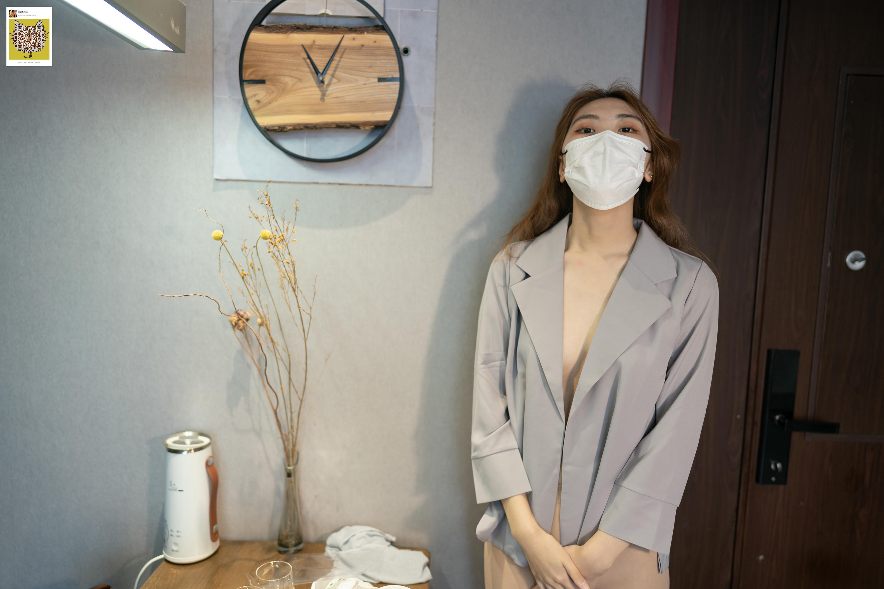 ISS系列 NO.035 诗薇 真空西装 [95P+1V0.965G]_第3集