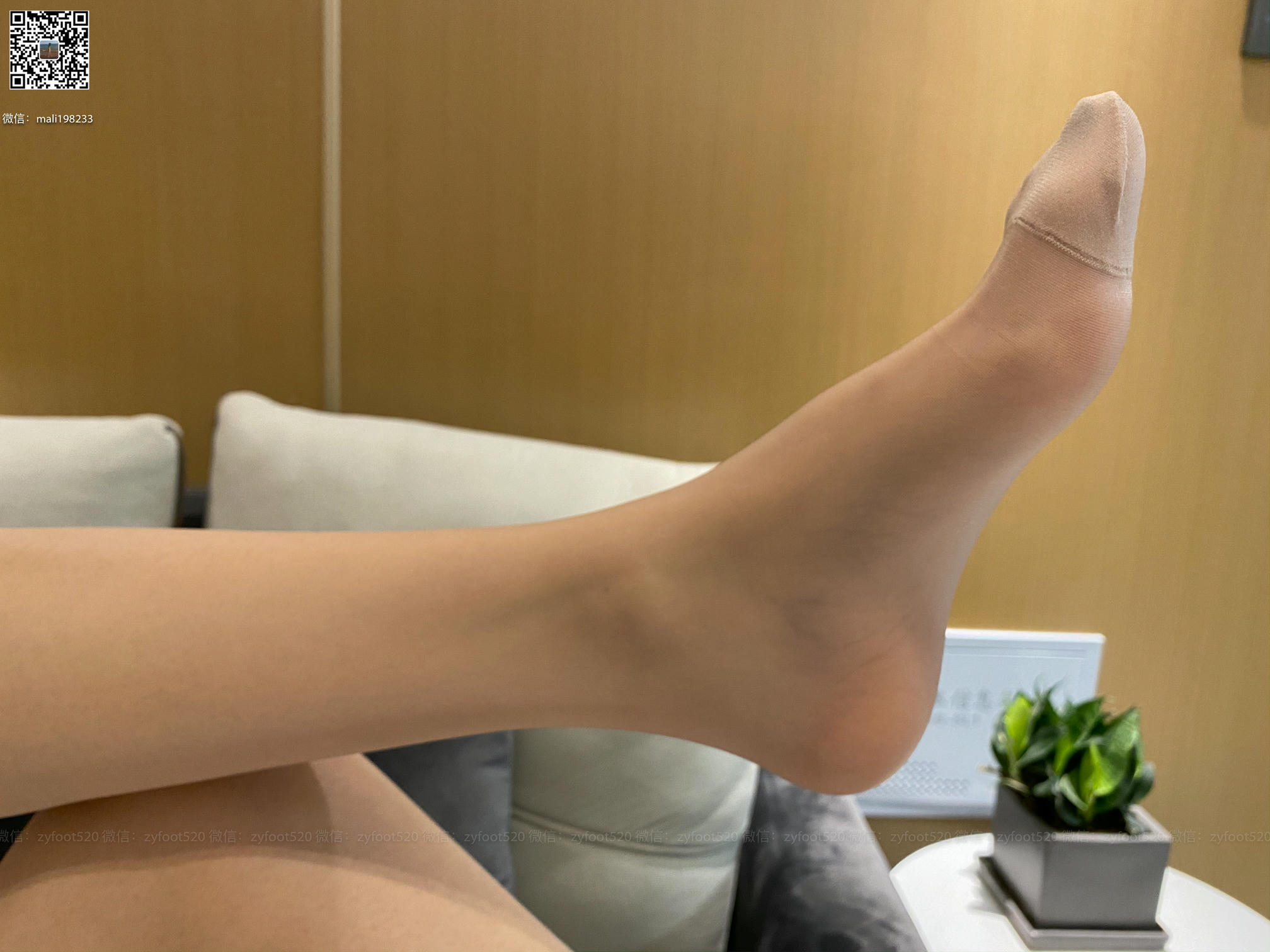 ISS系列 NO.004 佳铭 短裤肉丝 [81P+1V0.717G]_第2集