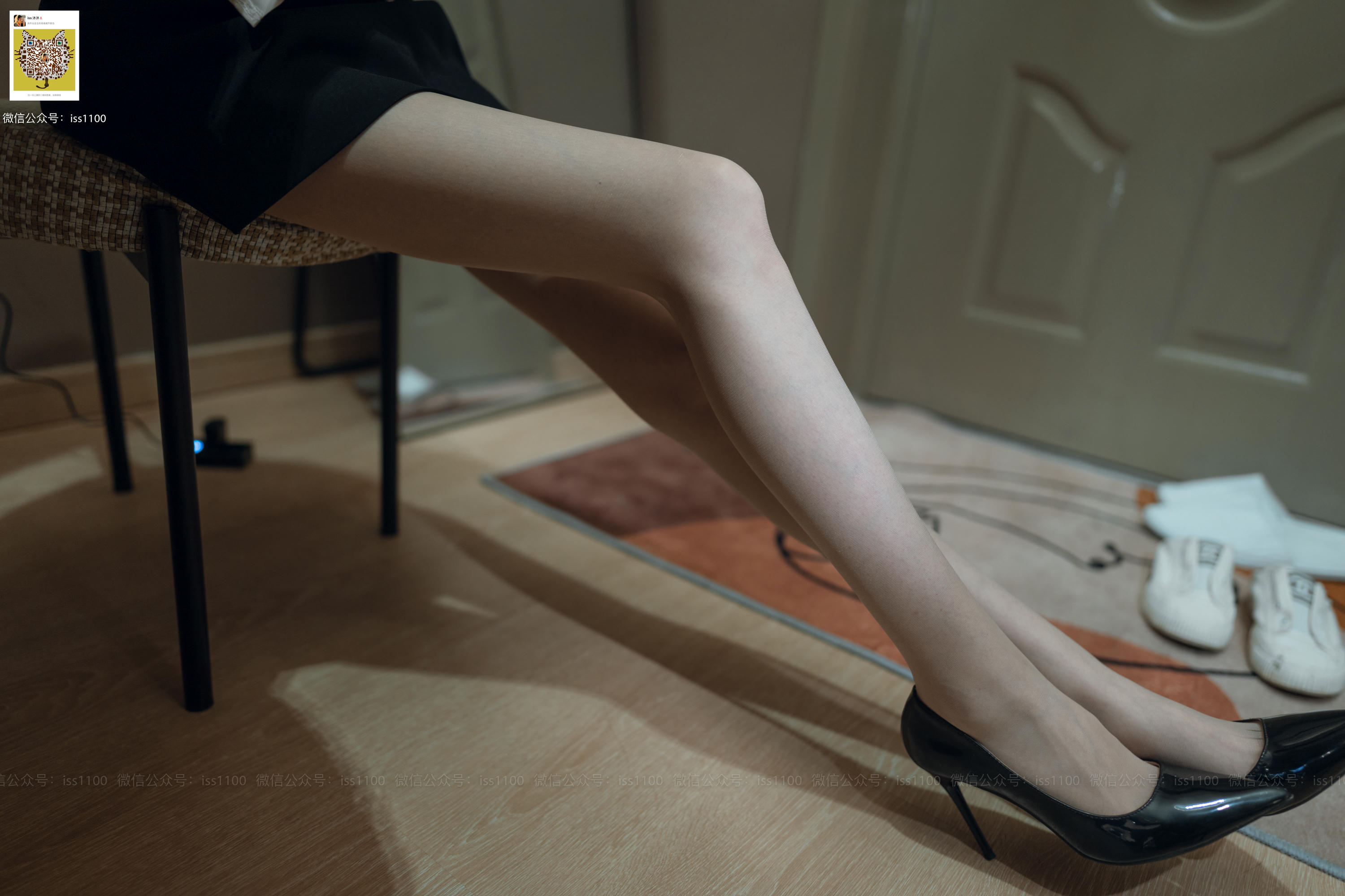 ISS系列 NO.043 酸酸 职业装 [97P+1V0.943G]_第1集