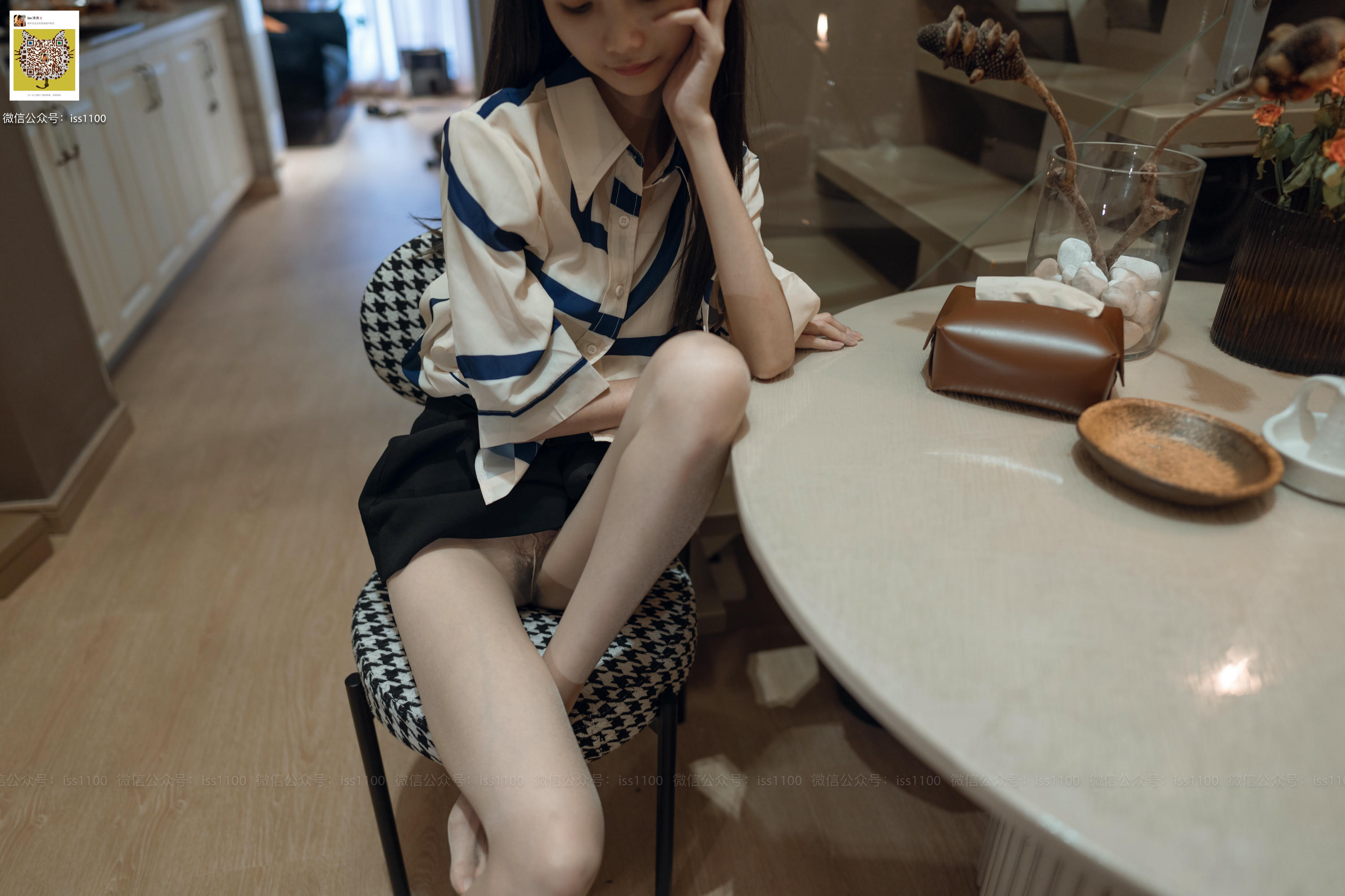 ISS系列 NO.043 酸酸 职业装 [97P+1V0.943G]_第5集