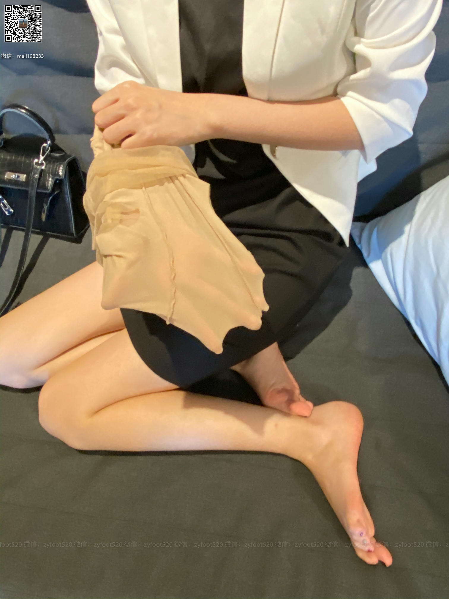 ISS系列 NO.054 欣欣 白西装 [105P+1V0.961G]_第1集