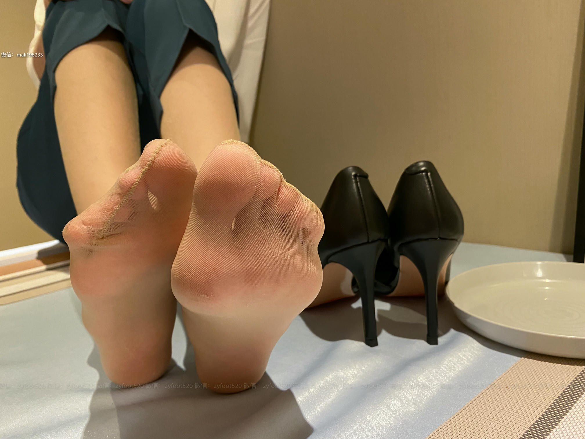 ISS系列 NO.055 欣欣 裹胸 [96P+1V0.845G]_第2集