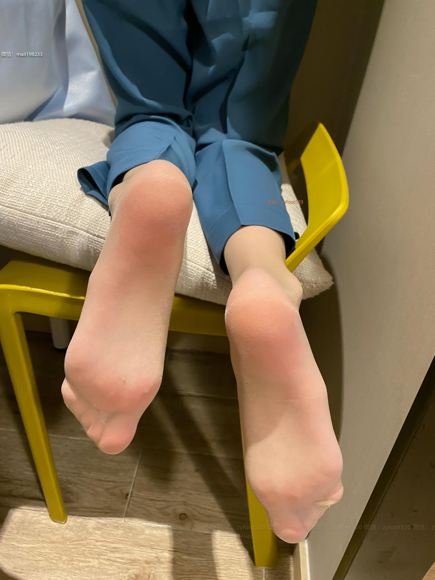 ISS系列 NO.055 欣欣 裹胸 [96P+1V0.845G]_第5集