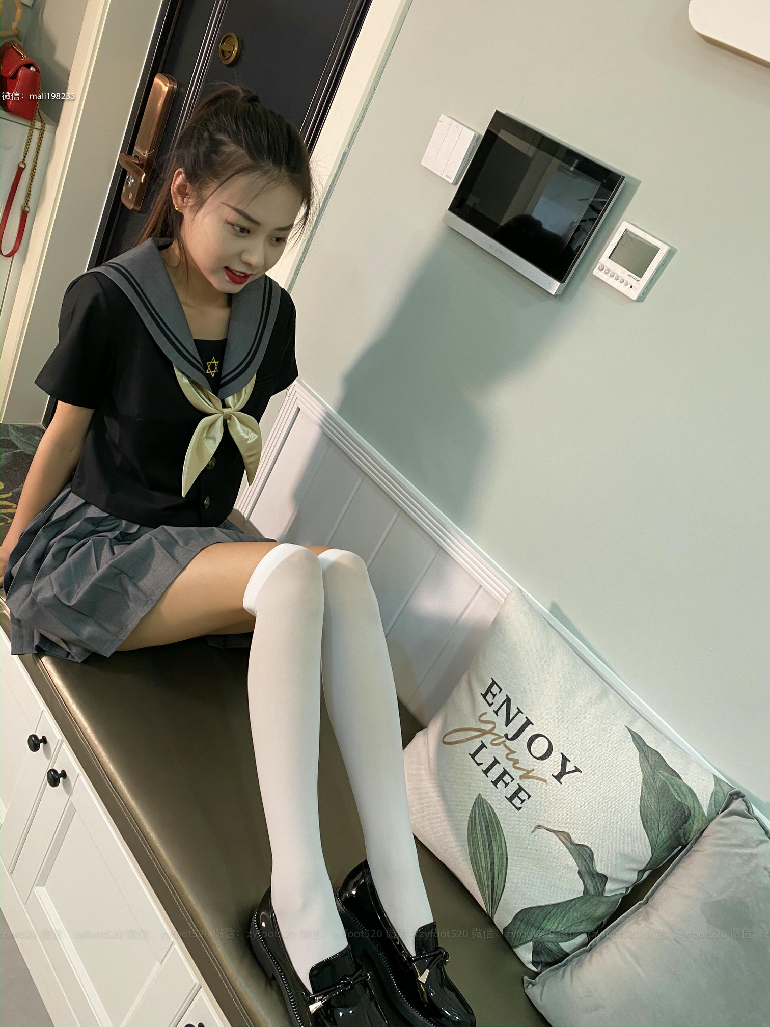 ISS系列 NO.057 洋洋 JK白 [316P+1V0.333G]_第2集