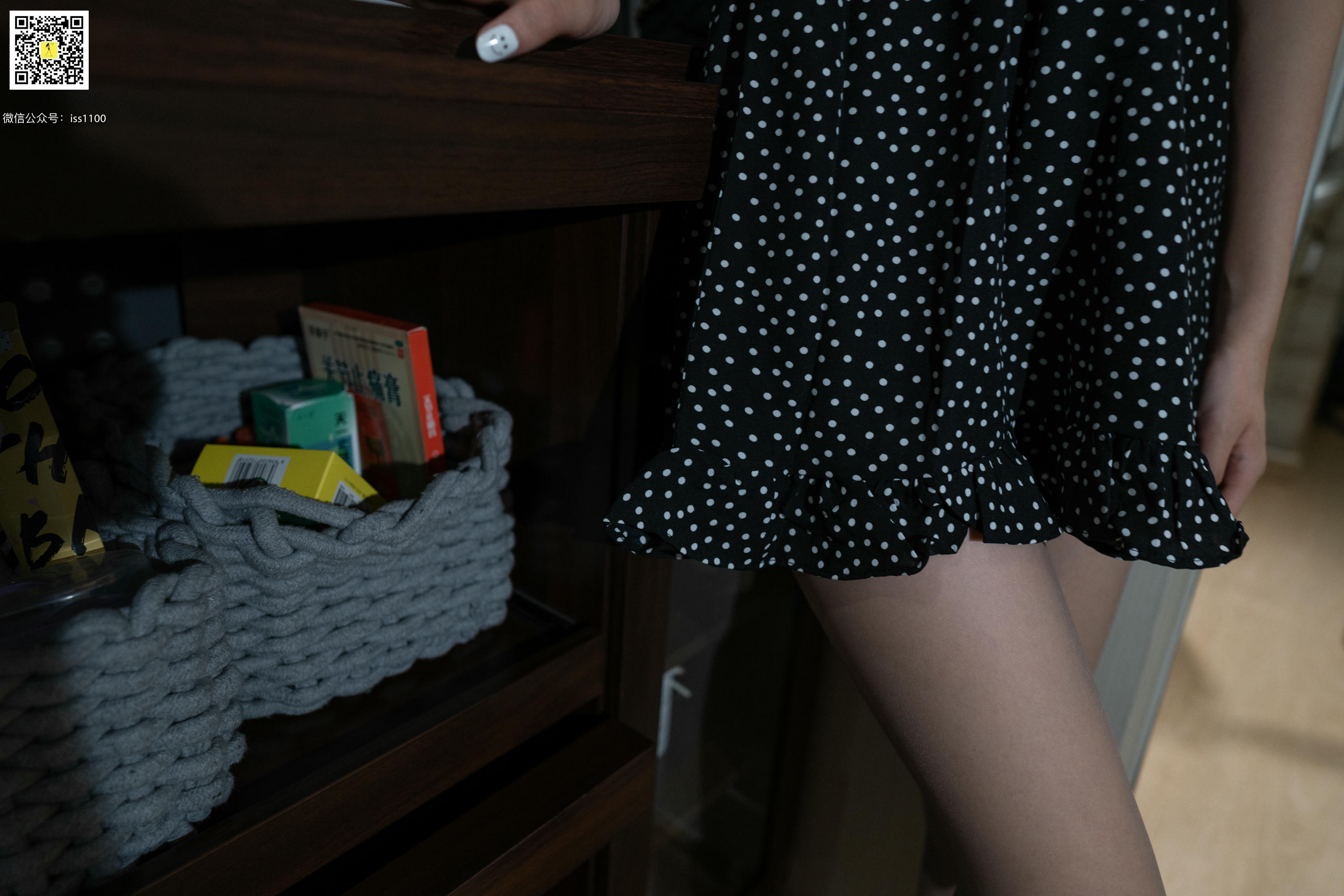 ISS系列 NO.009 酱酱 丝袜 [109P+1V1.17G]_第1集