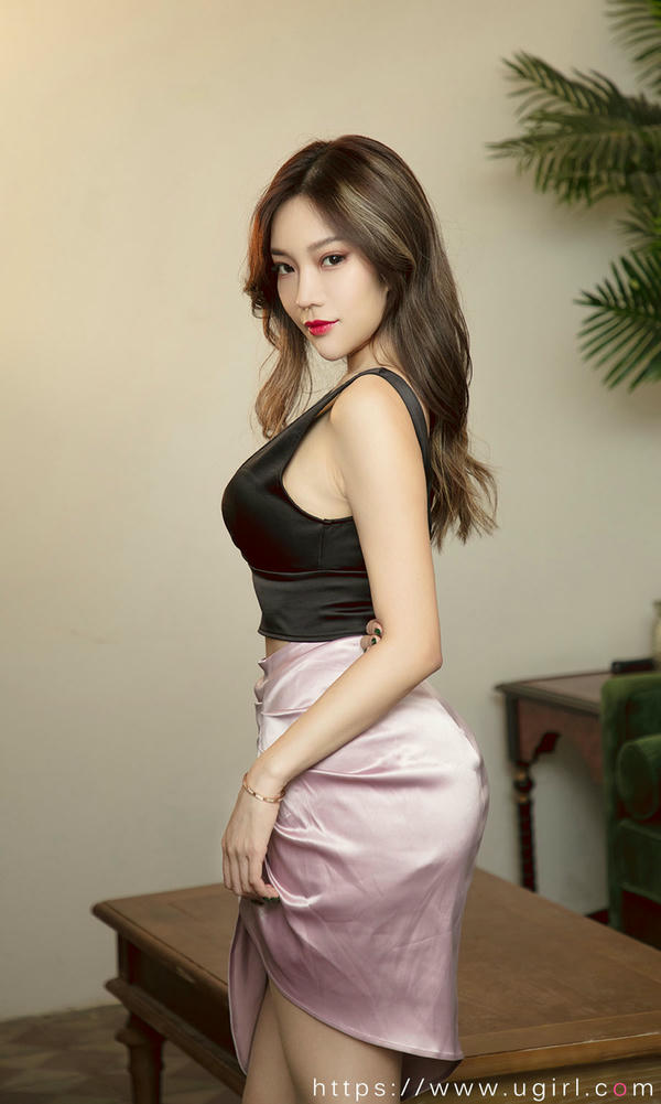 Ugirls尤果网 爱尤物专辑 VOL.2249 微胖的小狐狸 萌狐出没[35P／36.2MB]_第2集