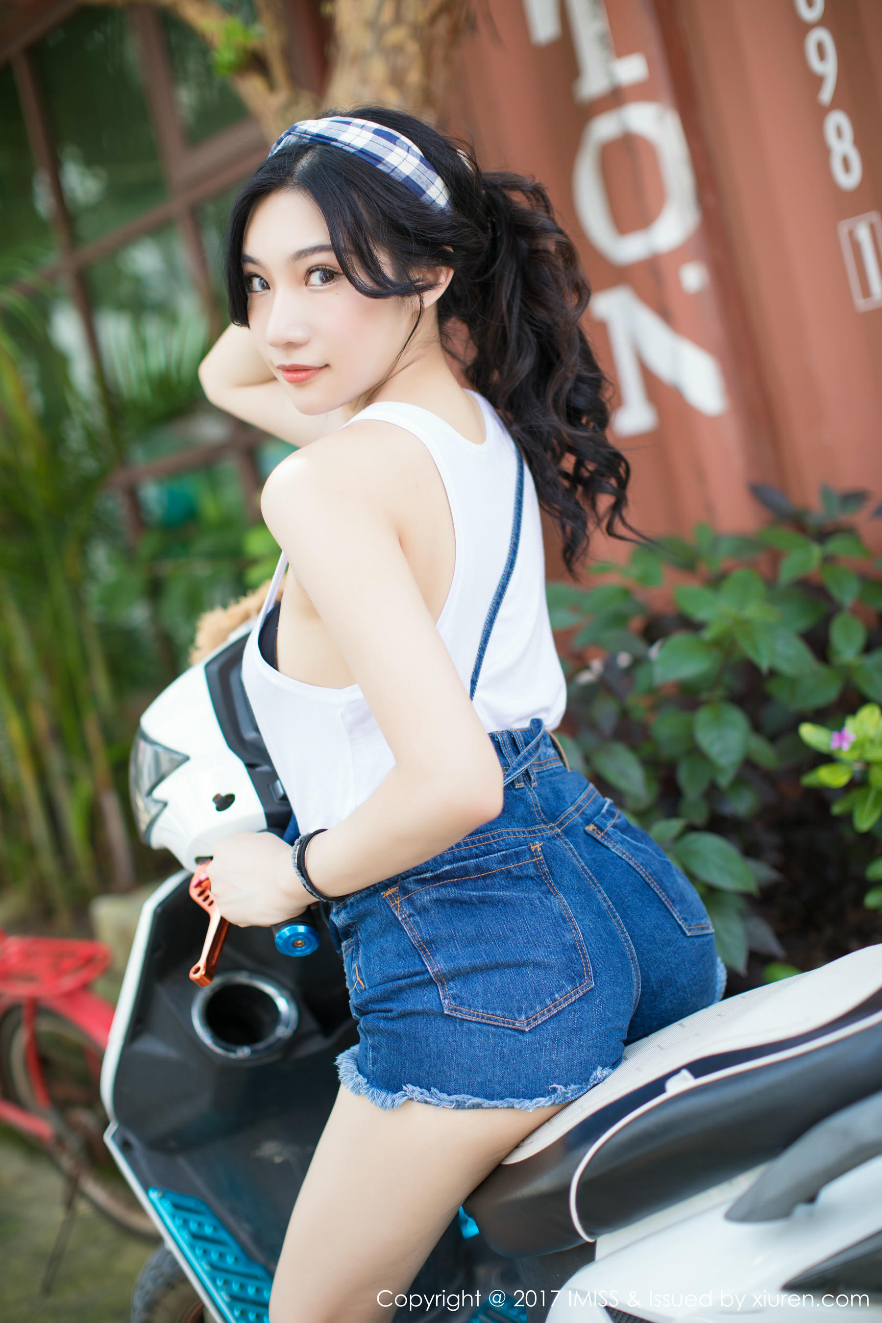 IMISS爱蜜社 2017.08.21 VOL.180 小狐狸Sica [46+1P163M]_第1集